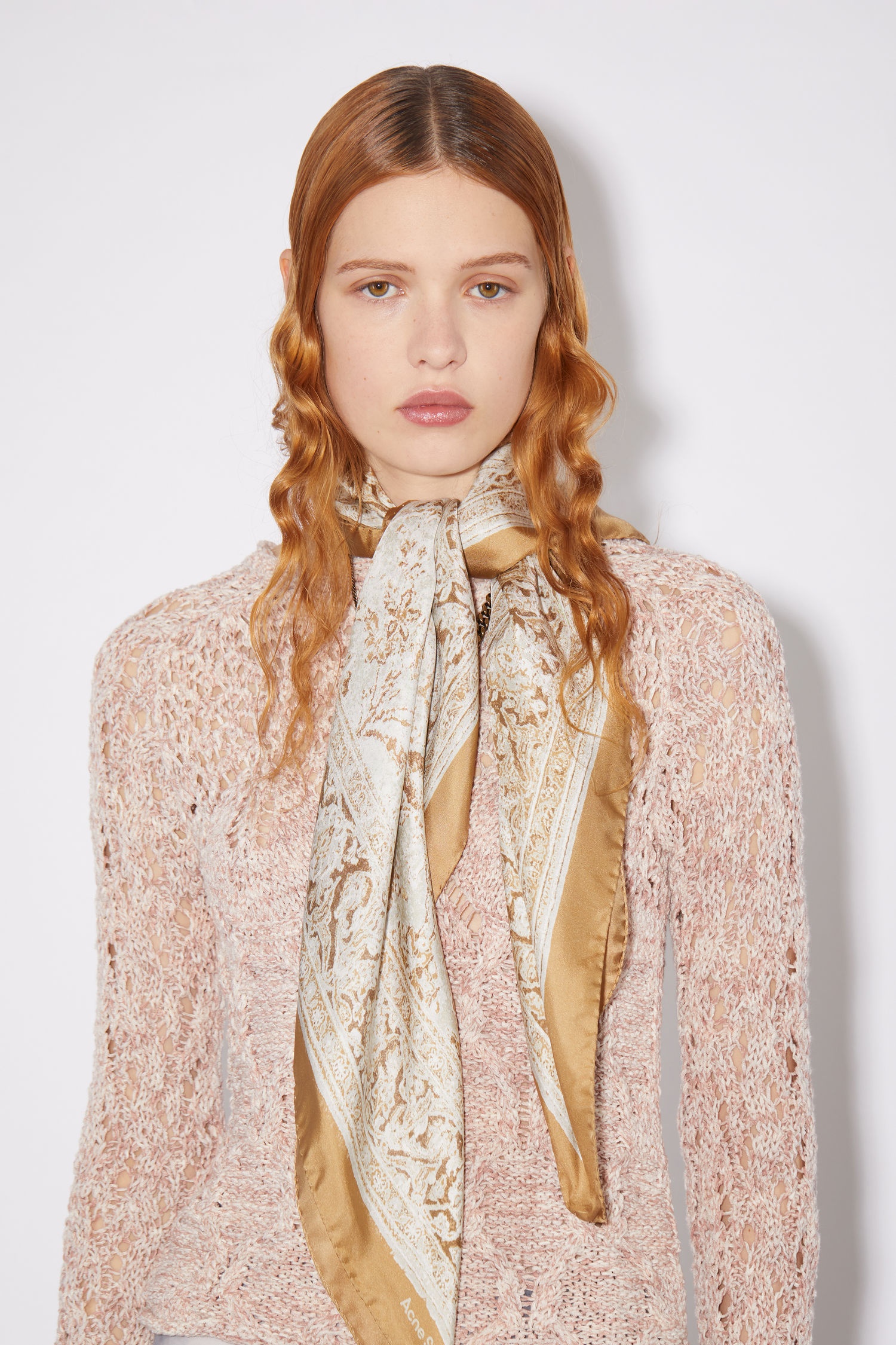 Persian rug scarf - Pale grey - 2