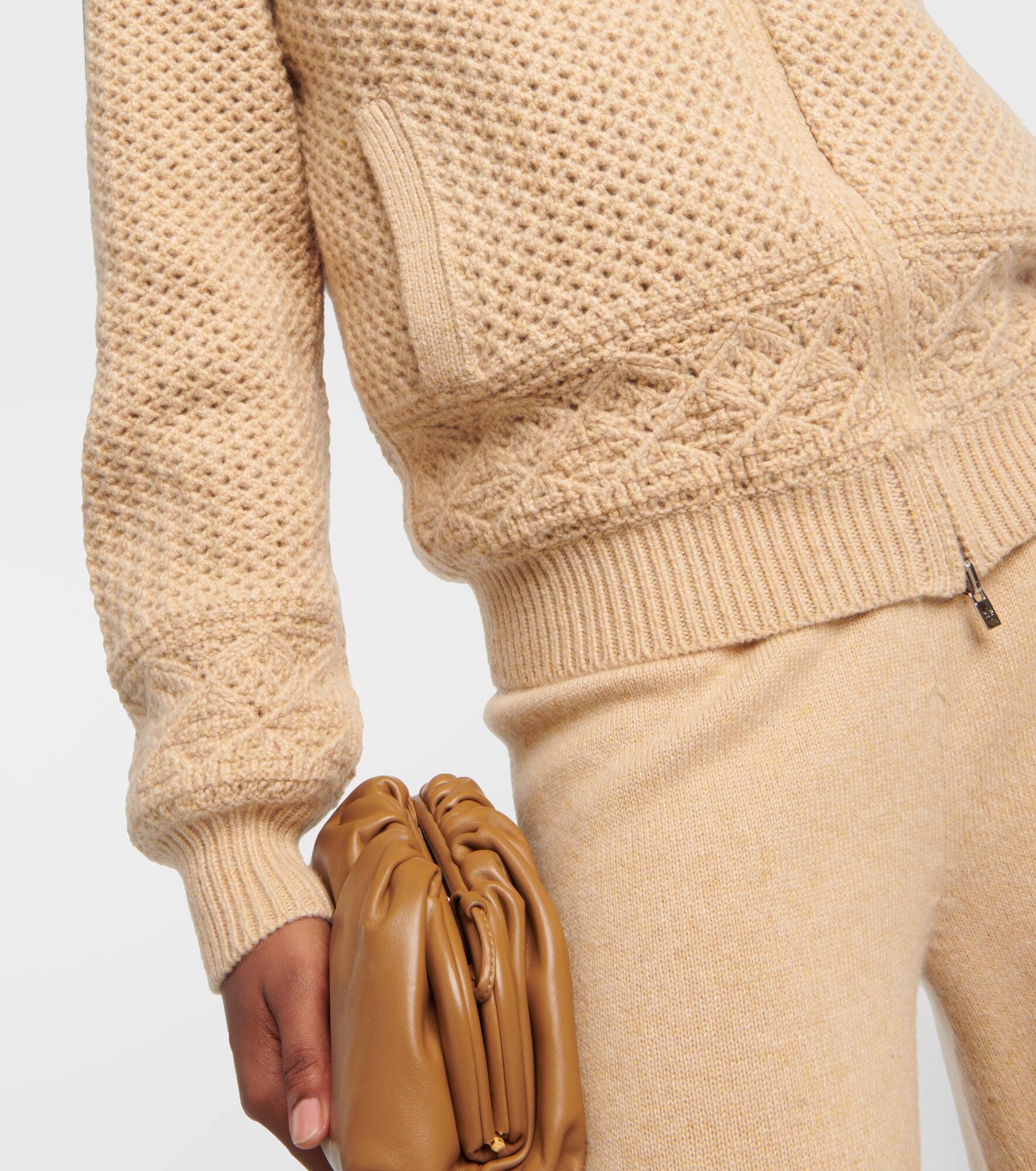 Crochet cashmere zip-up sweater - 5