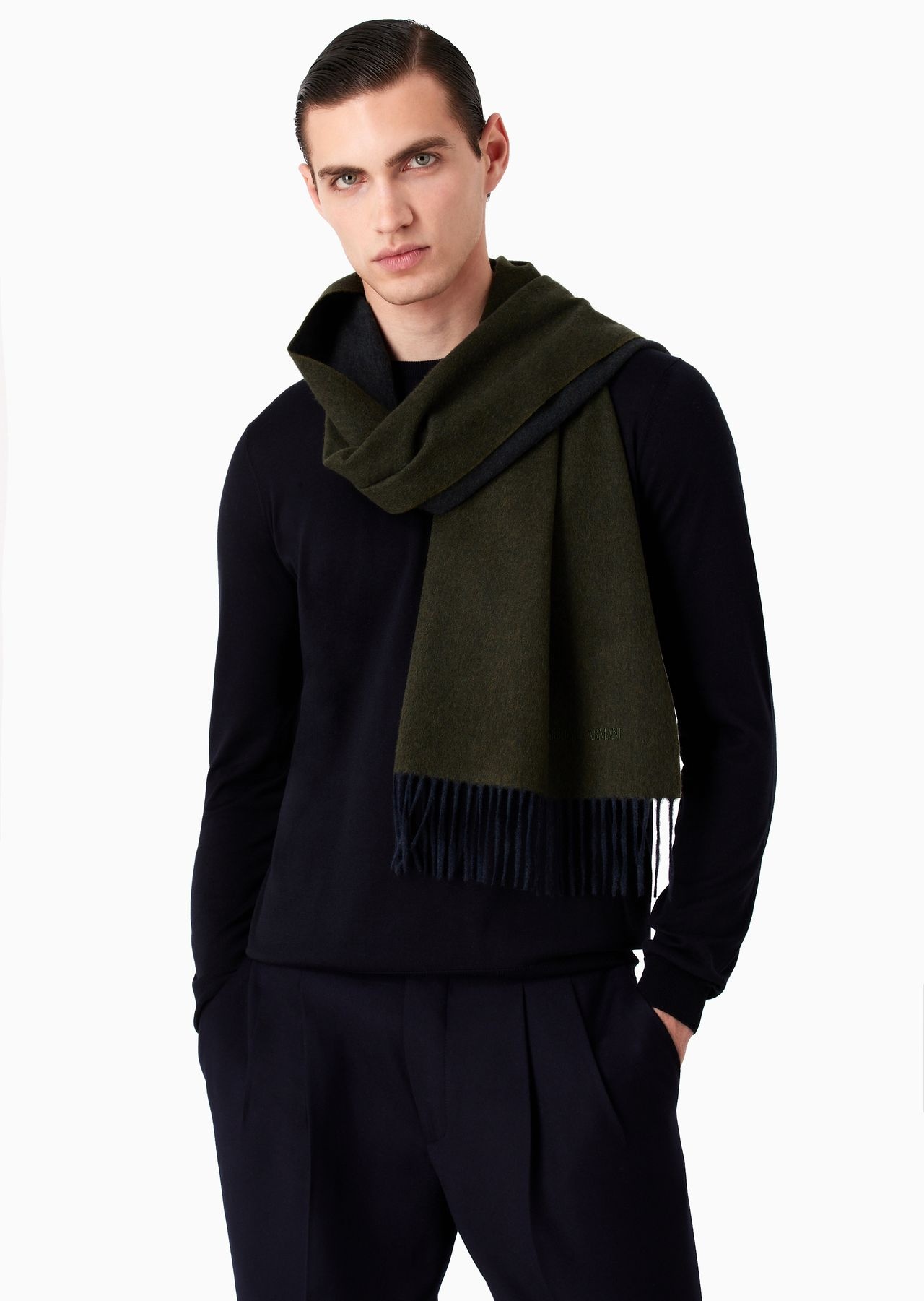 Cashmere scarf with embroidered logo - 3