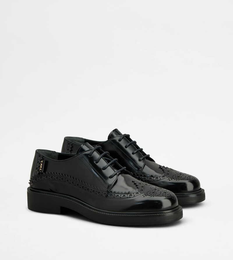 LACE-UPS IN LEATHER - BLACK 3
