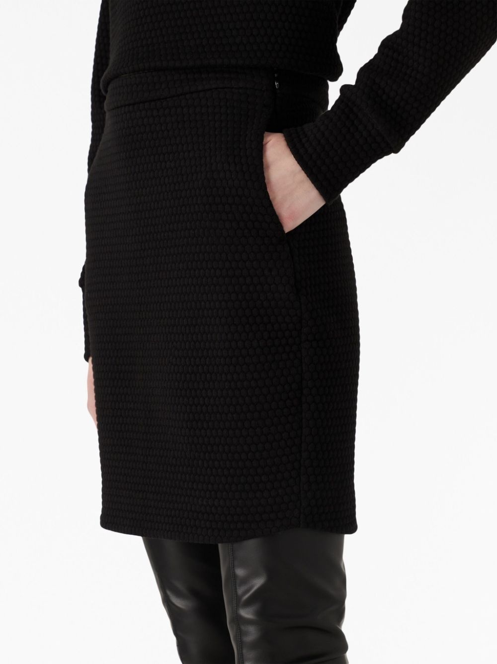 elasticated-waist textured skirt - 5