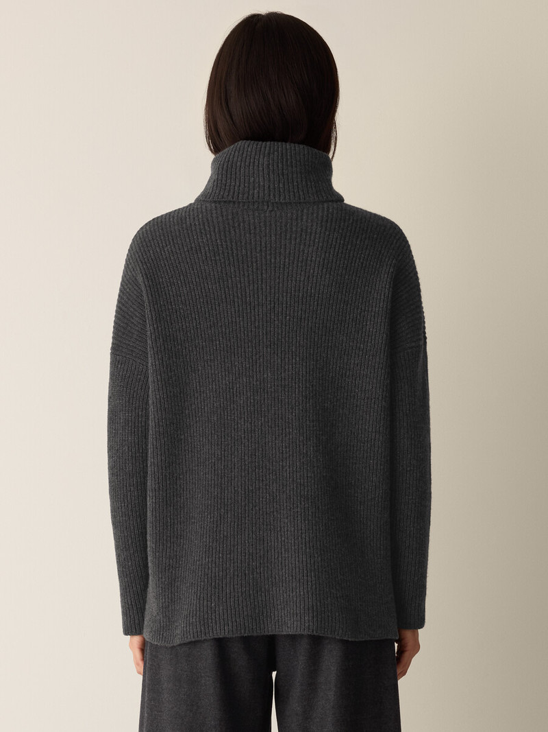 Recycled Wool Cashmere Turtleneck Top 4