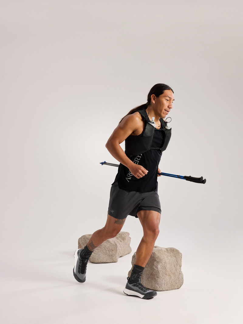 Arc'teryx Norvan Downword Logo Tank outlook