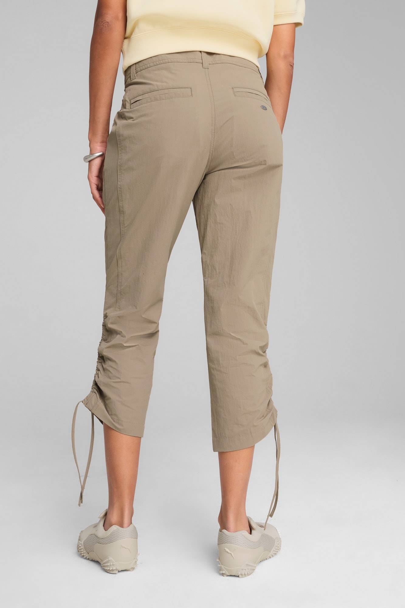 YONA Women's Capri Pants - 6
