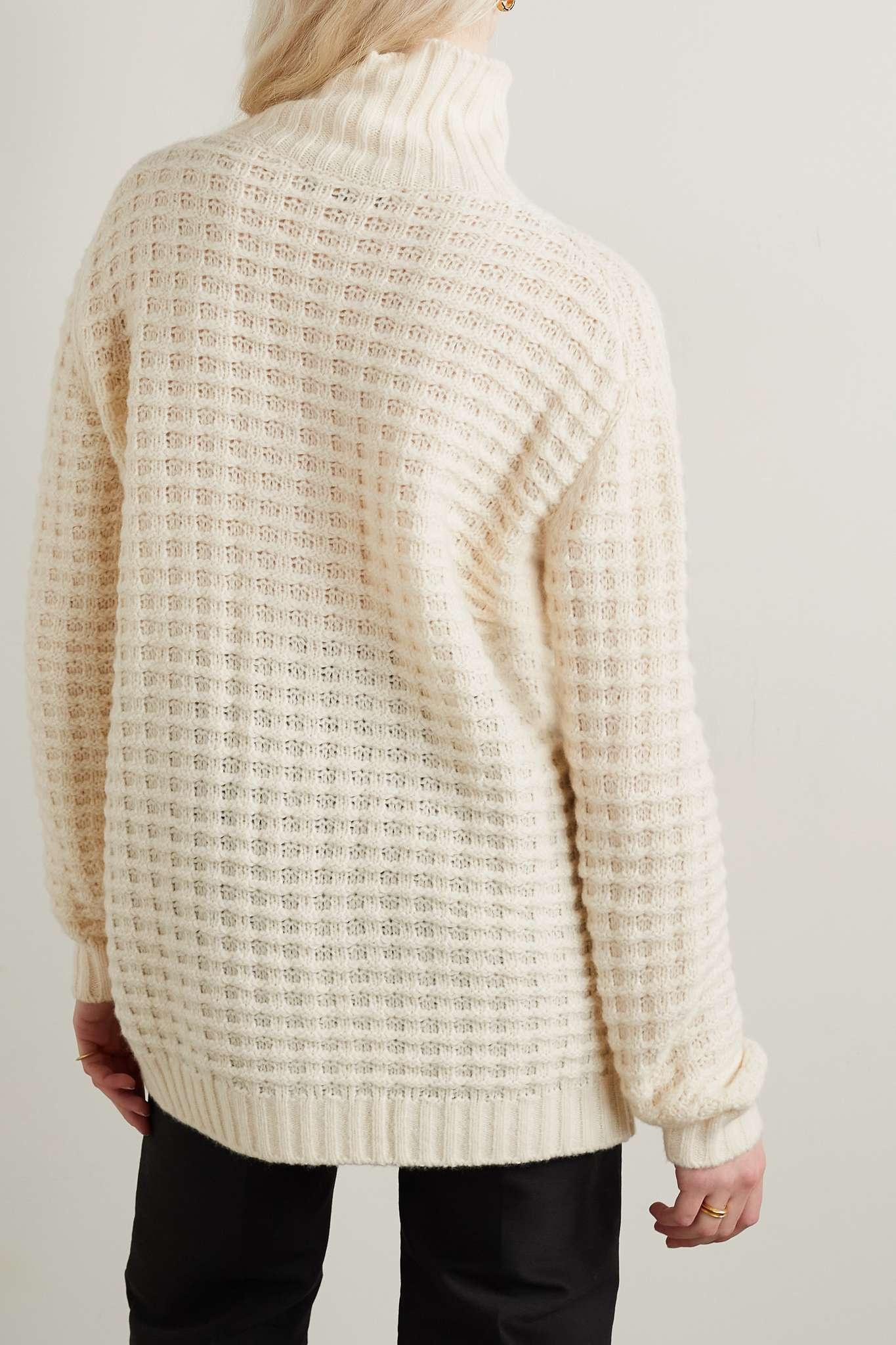 Waffle-knit cashmere and silk-blend turtleneck sweater - 3