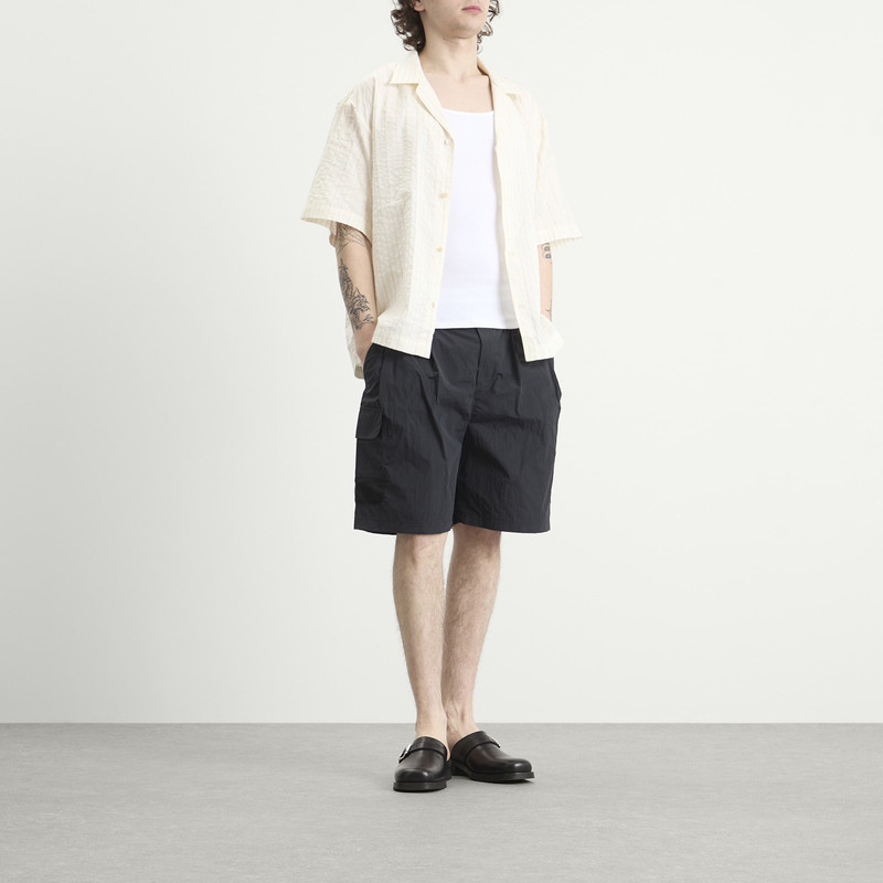 A KIND OF GUISE A Kind of Guise Quito Pleated Tech Shorts outlook