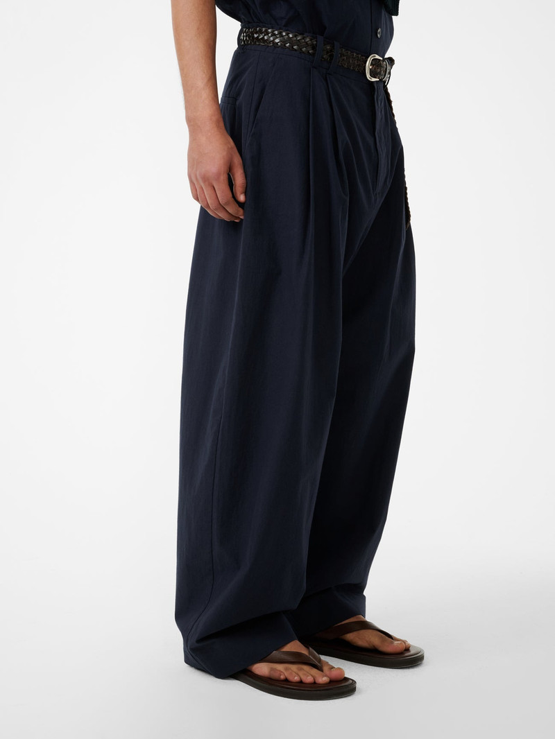 Line Pant 6