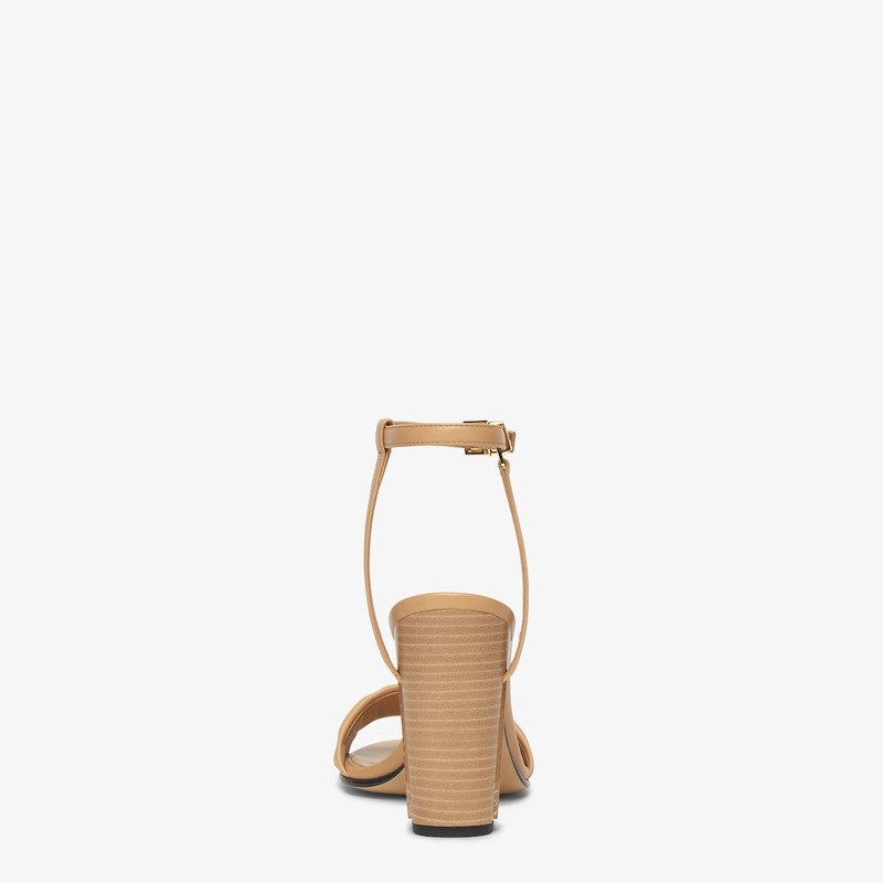 FENDI Delfina outlook