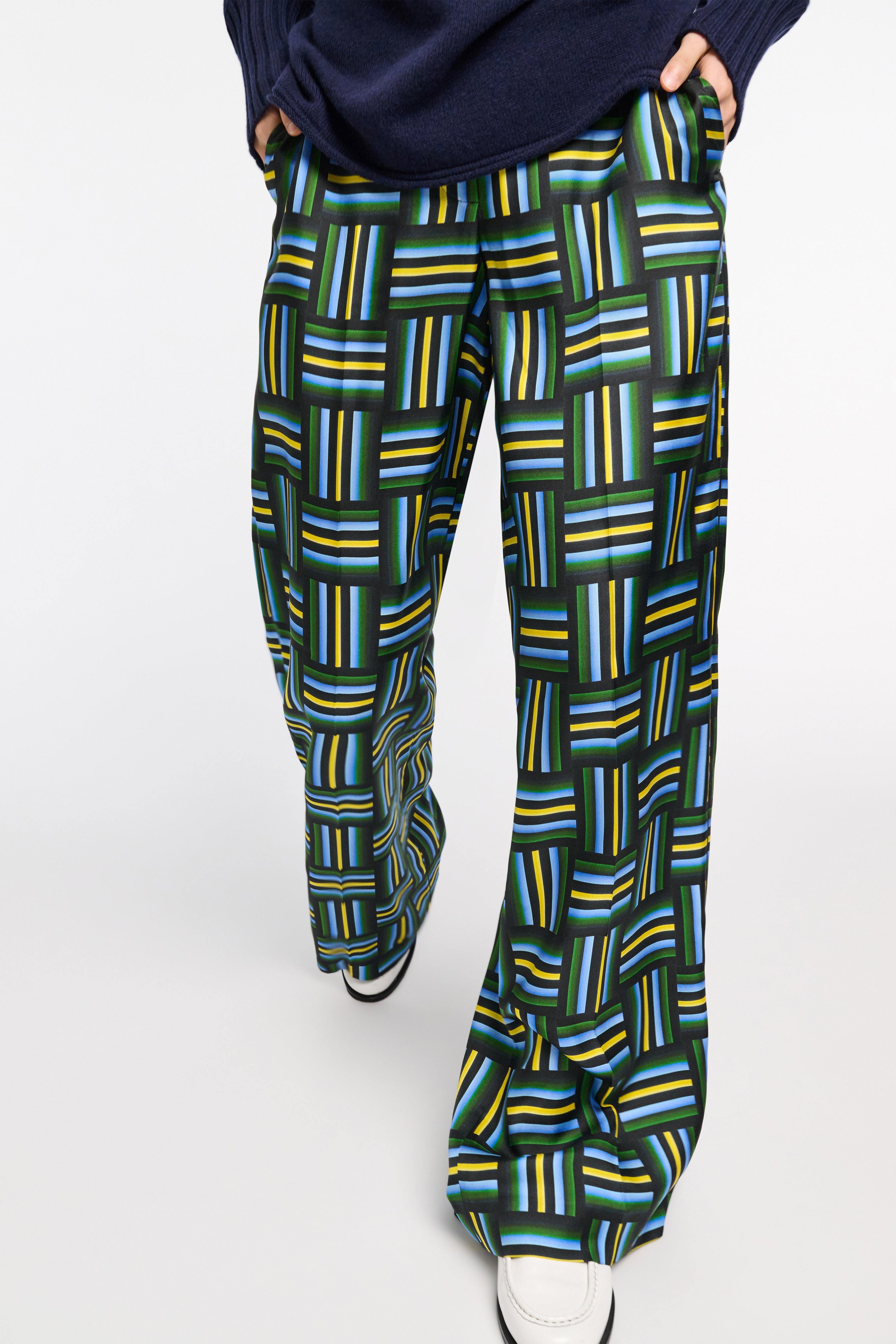 GRAPHIC DRAPES I pants - 6