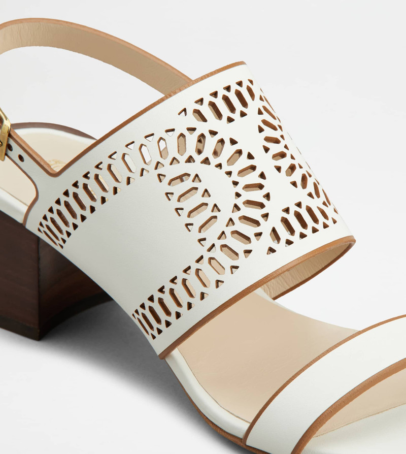 SANDALS IN LEATHER - WHITE 5