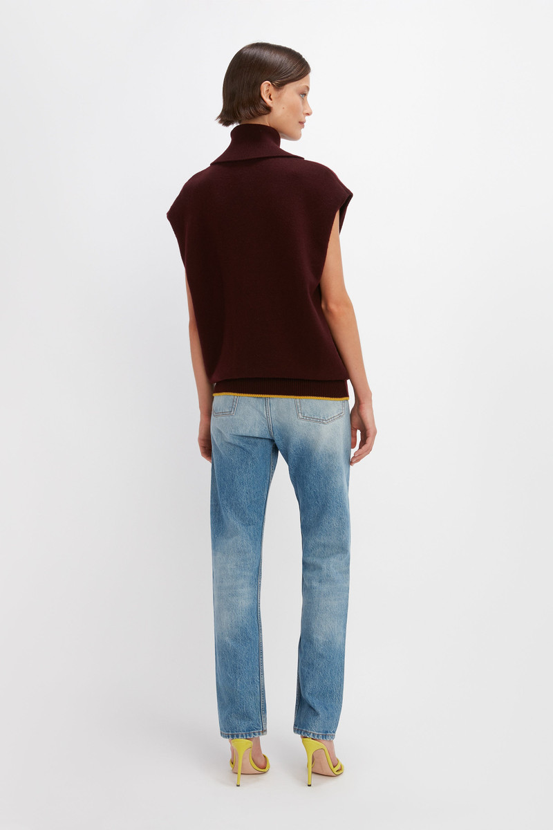 Sleeveless Jumper in Mahogany 4