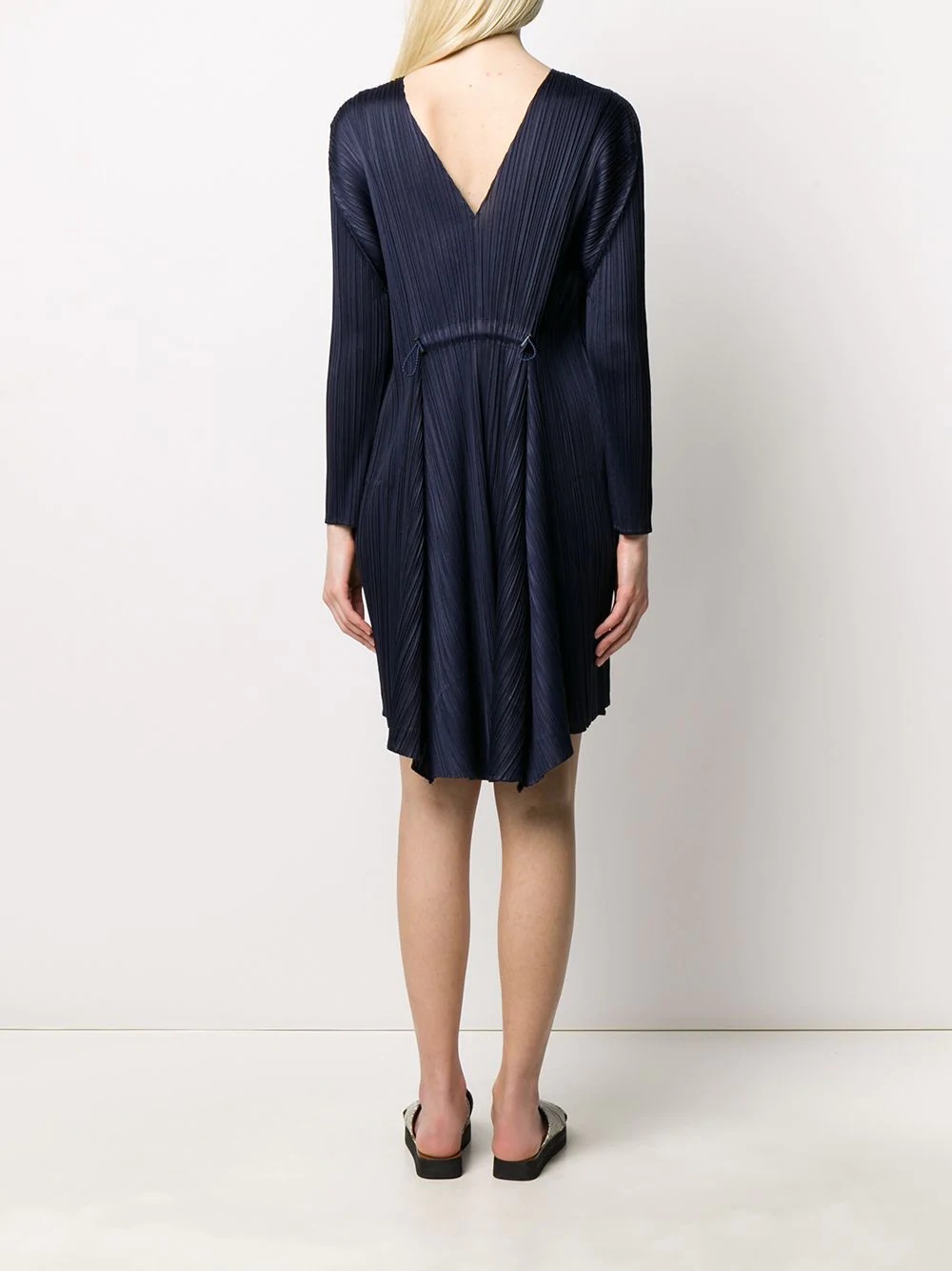 long-sleeved pleated shift dress - 4