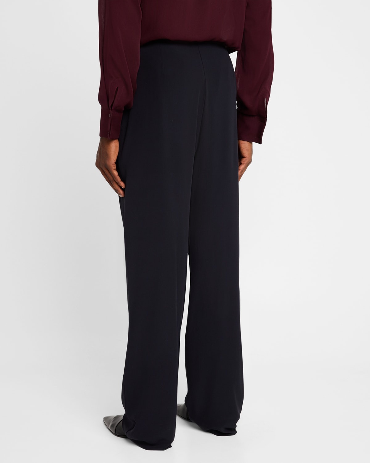 【関税&送料込】Saint Laurent Silk Crepe Trouser High-rise silk crêpe straight pants in black - Saint Laurent