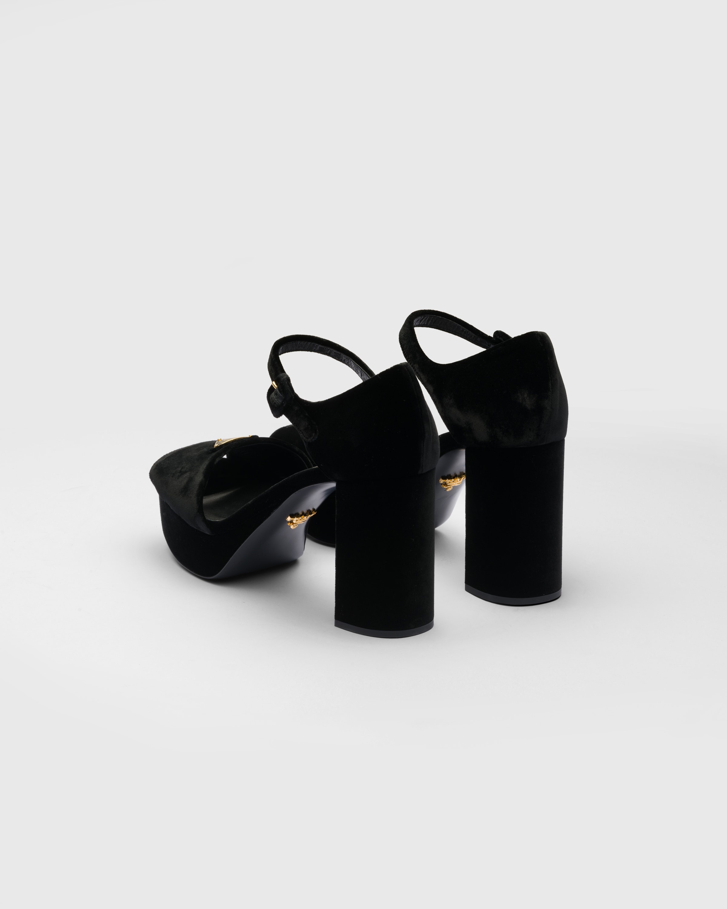 Velvet platform sandals - 4