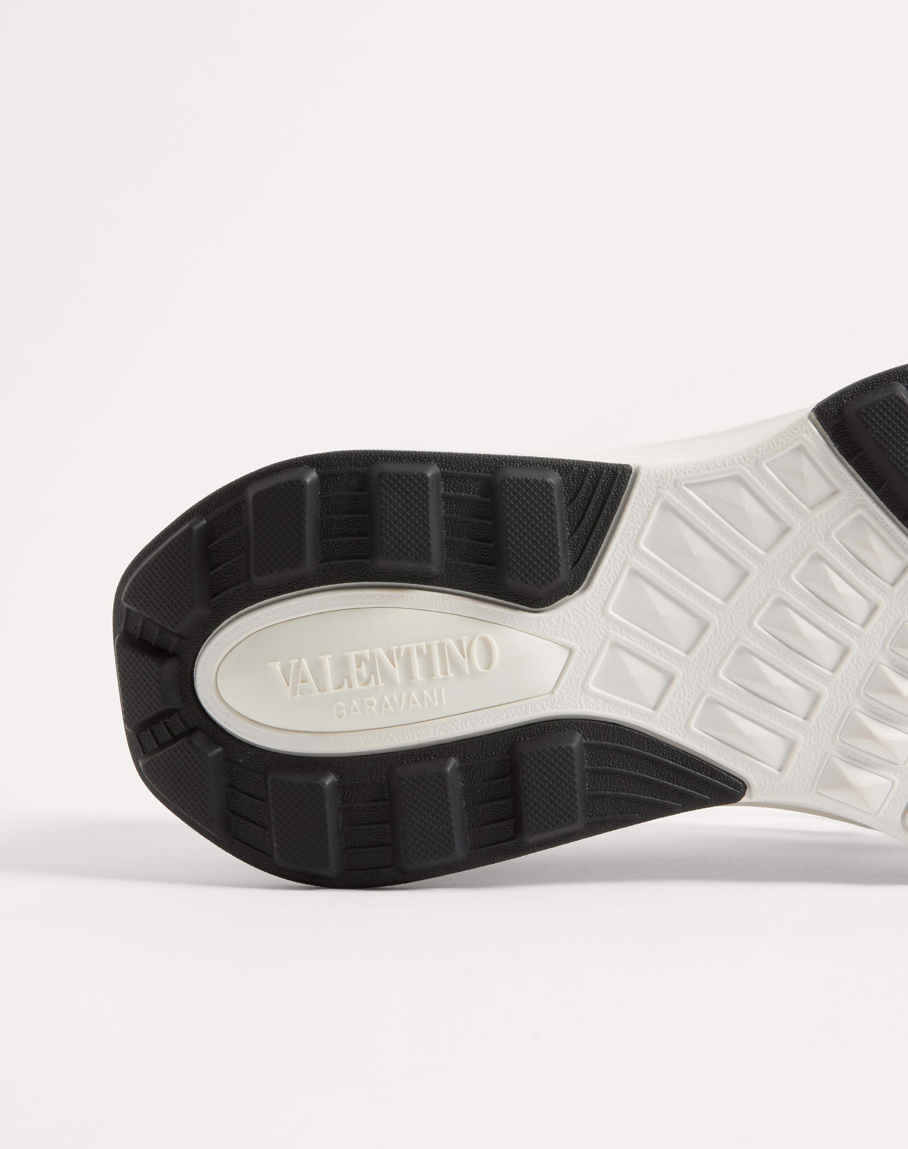 TRUE ACT LOW TOP SNEAKER IN MESH AND RUBBERIZED FABRIC - 4