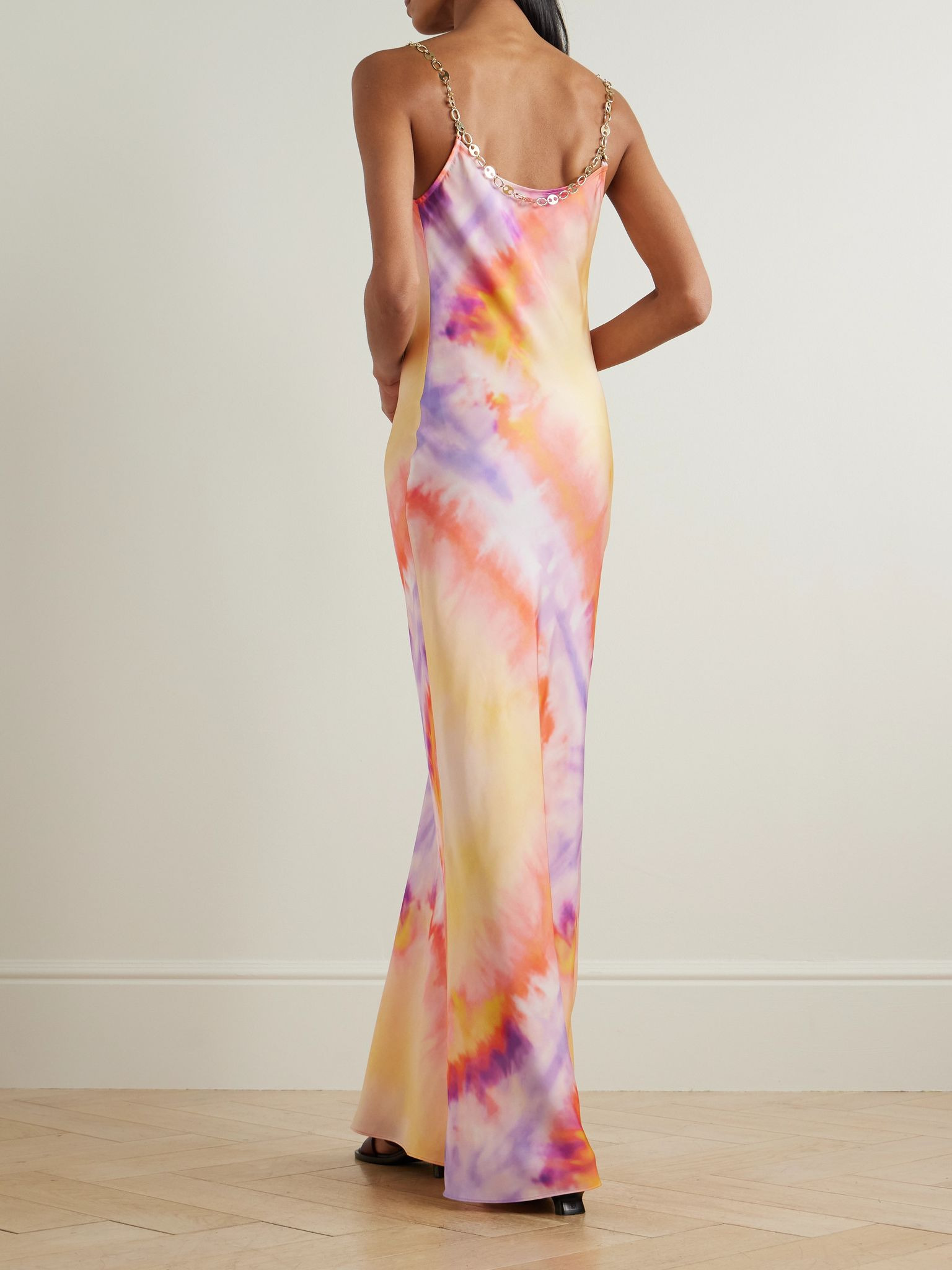 Chainmail-embellished tie-dyed satin maxi dress Orange - 3