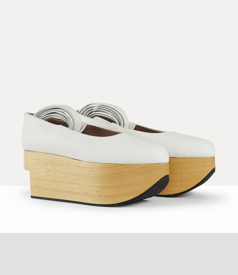 Vivienne Westwood ROCKINGHORSE BALLERINA outlook
