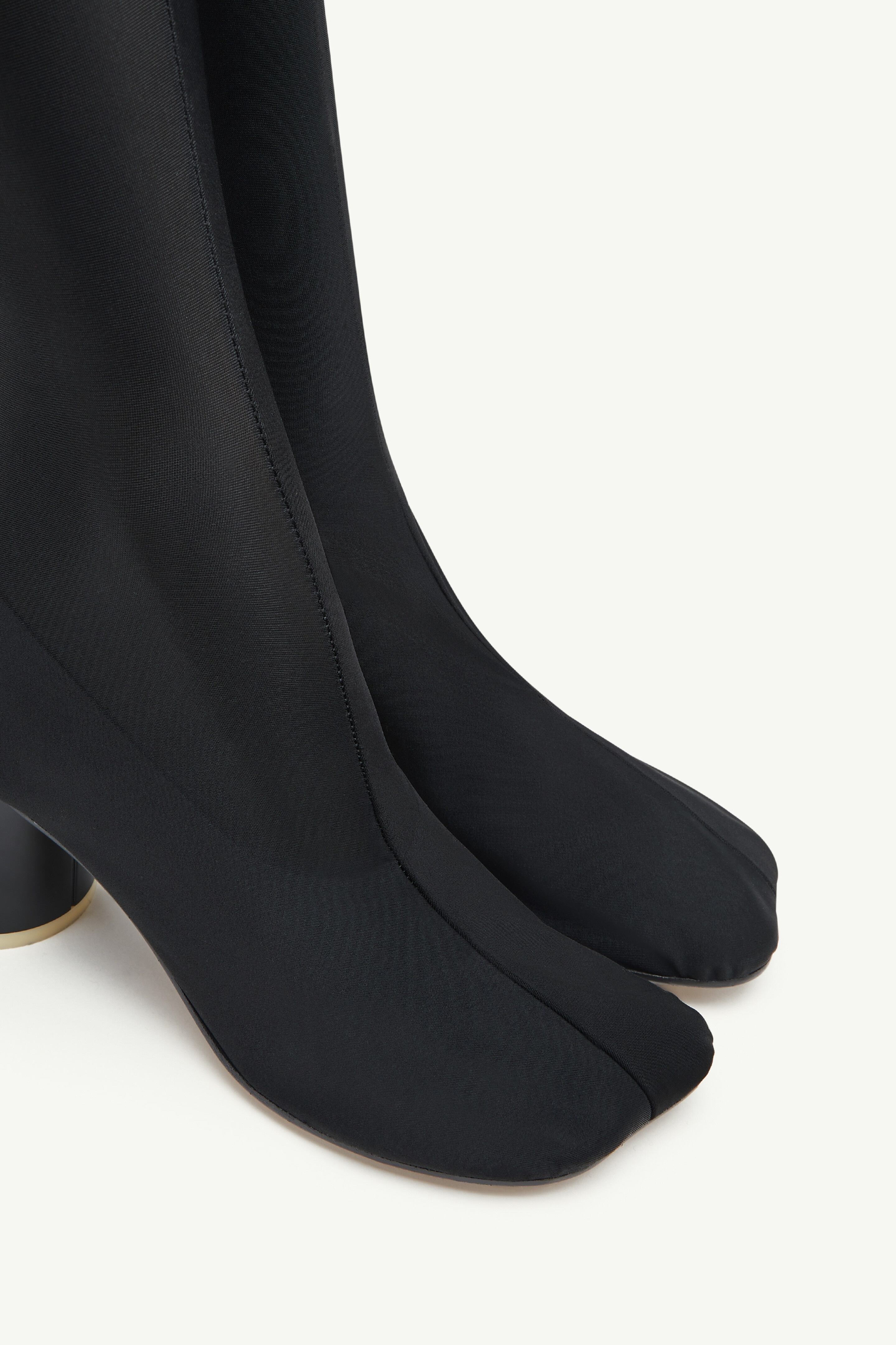 MM6 Maison Margiela Slip-on thigh boot | REVERSIBLE