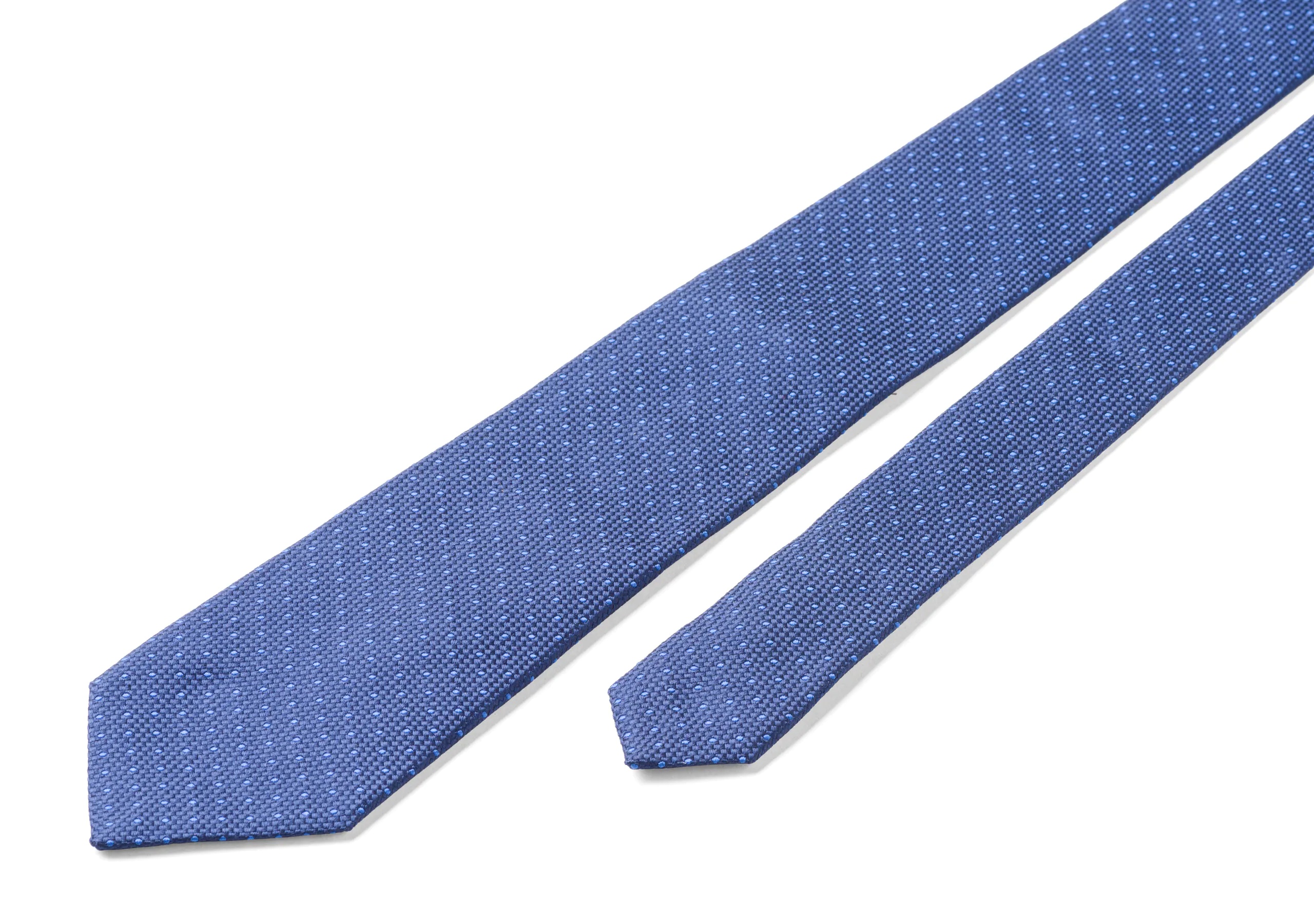 Woven pin dot tie
Silk Weave Navy - 2
