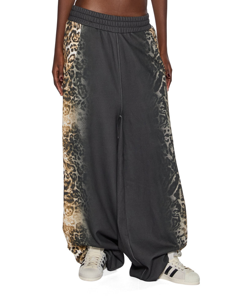 Ksubi MOWALOLA TRAKPANT BLACK CHEETAH outlook