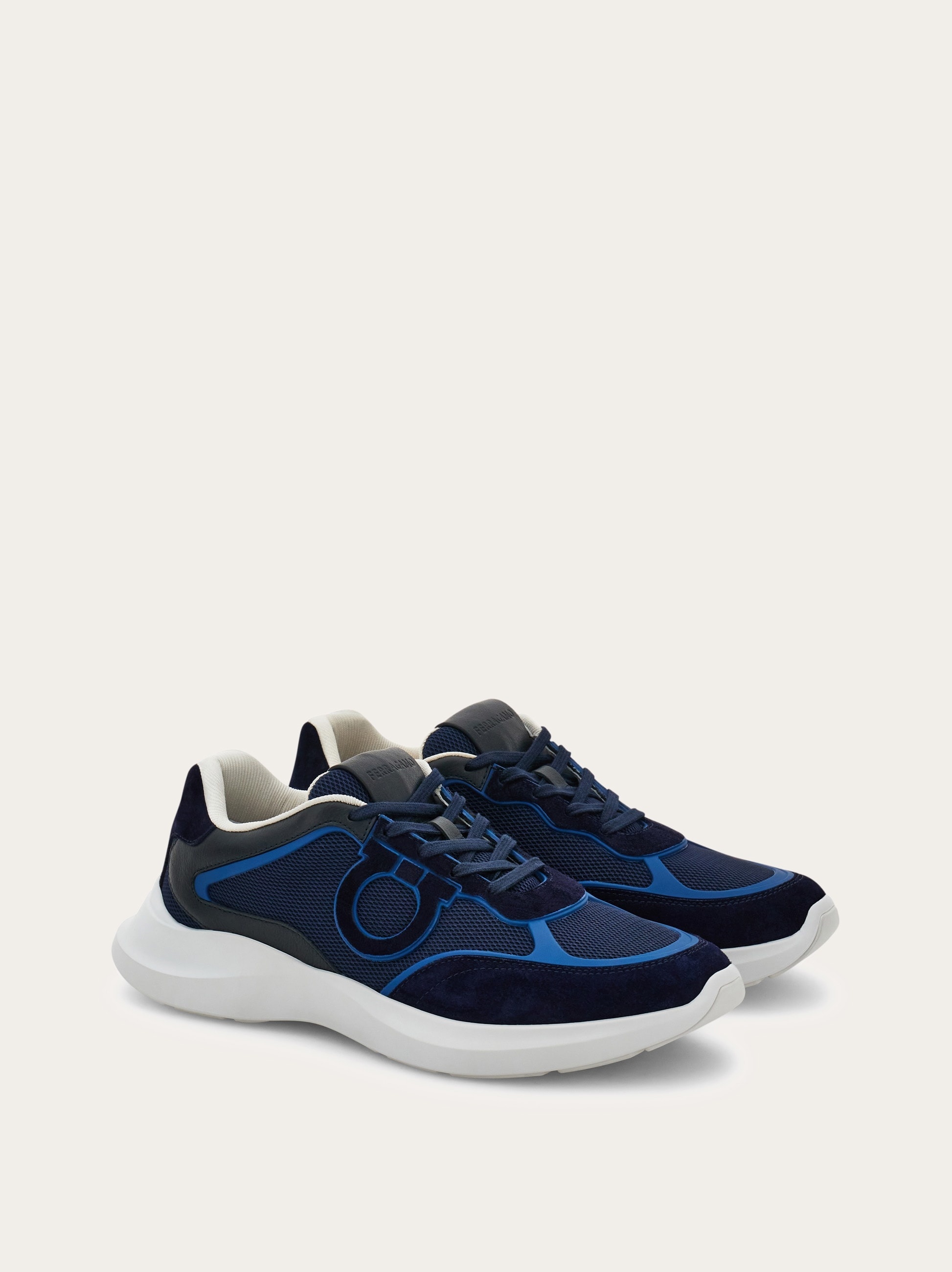 Low top sneaker with Gancini ornament - 5