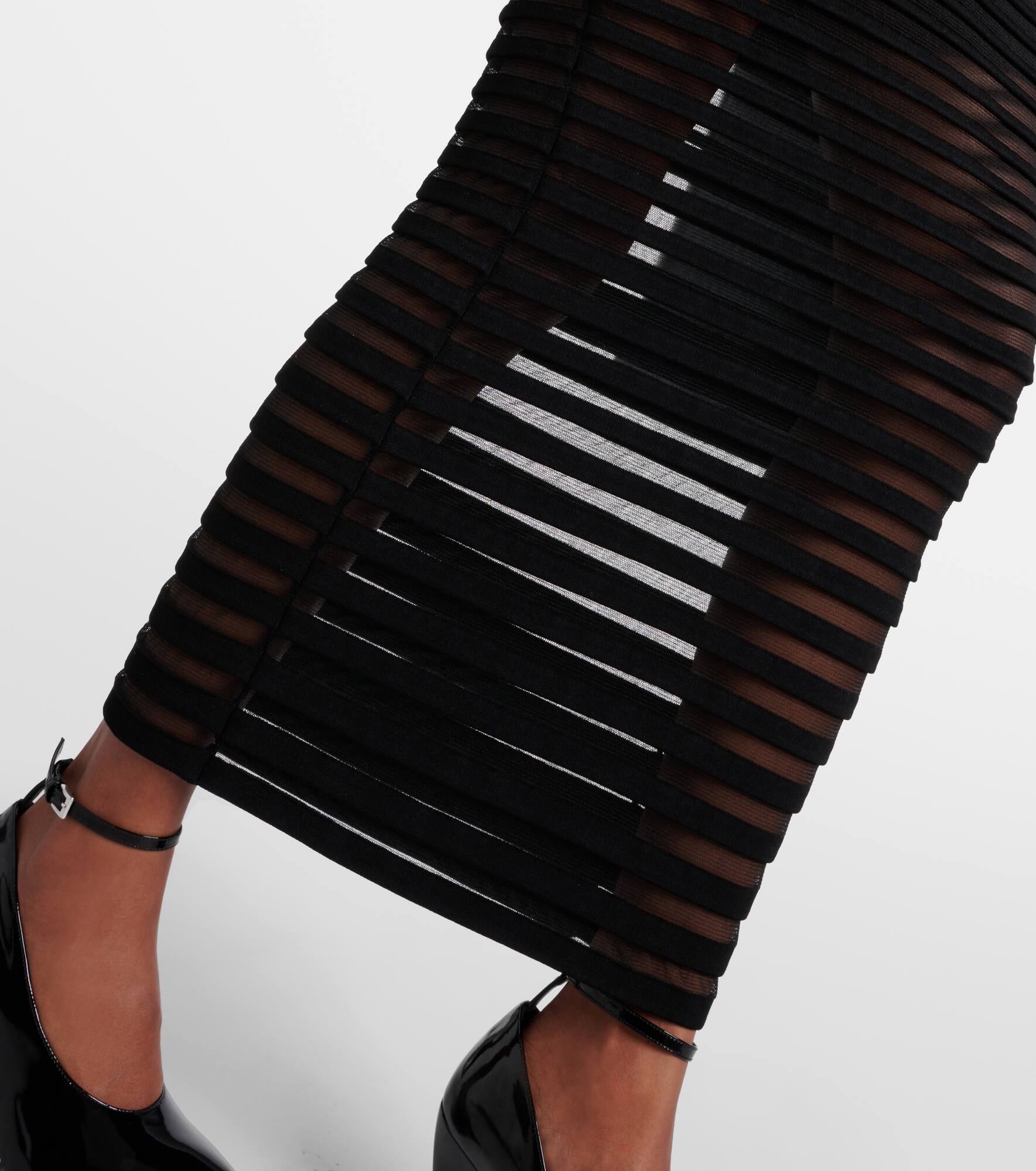 Striped crêpe-paneled gown - 5