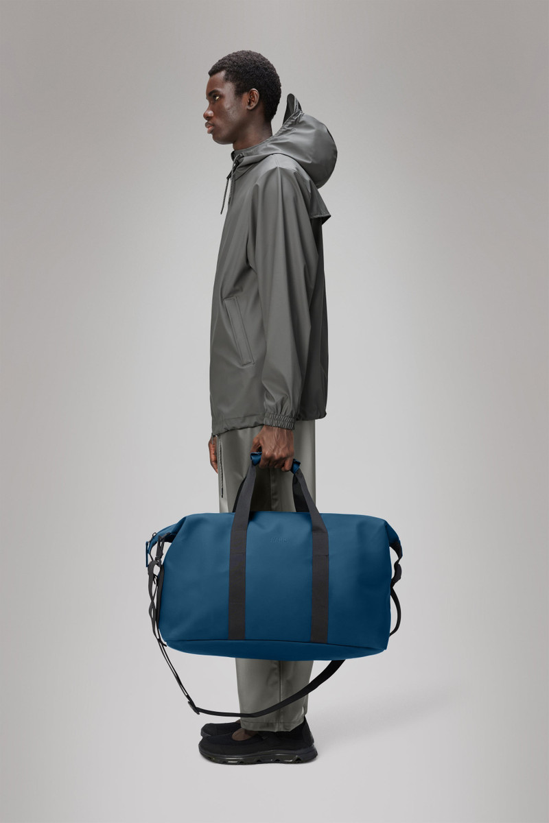RAINS Hilo Weekend Bag outlook