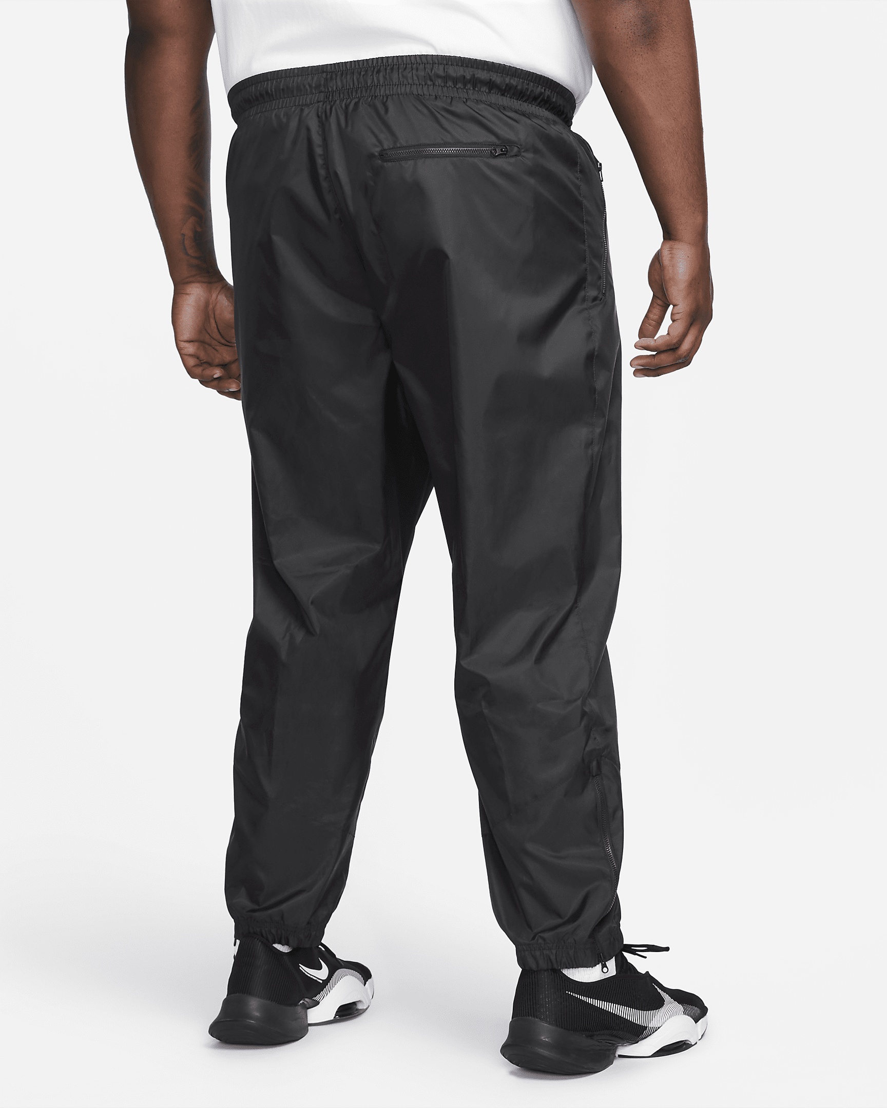 Nike Men's Windrunner Woven Lined Pants - 9
