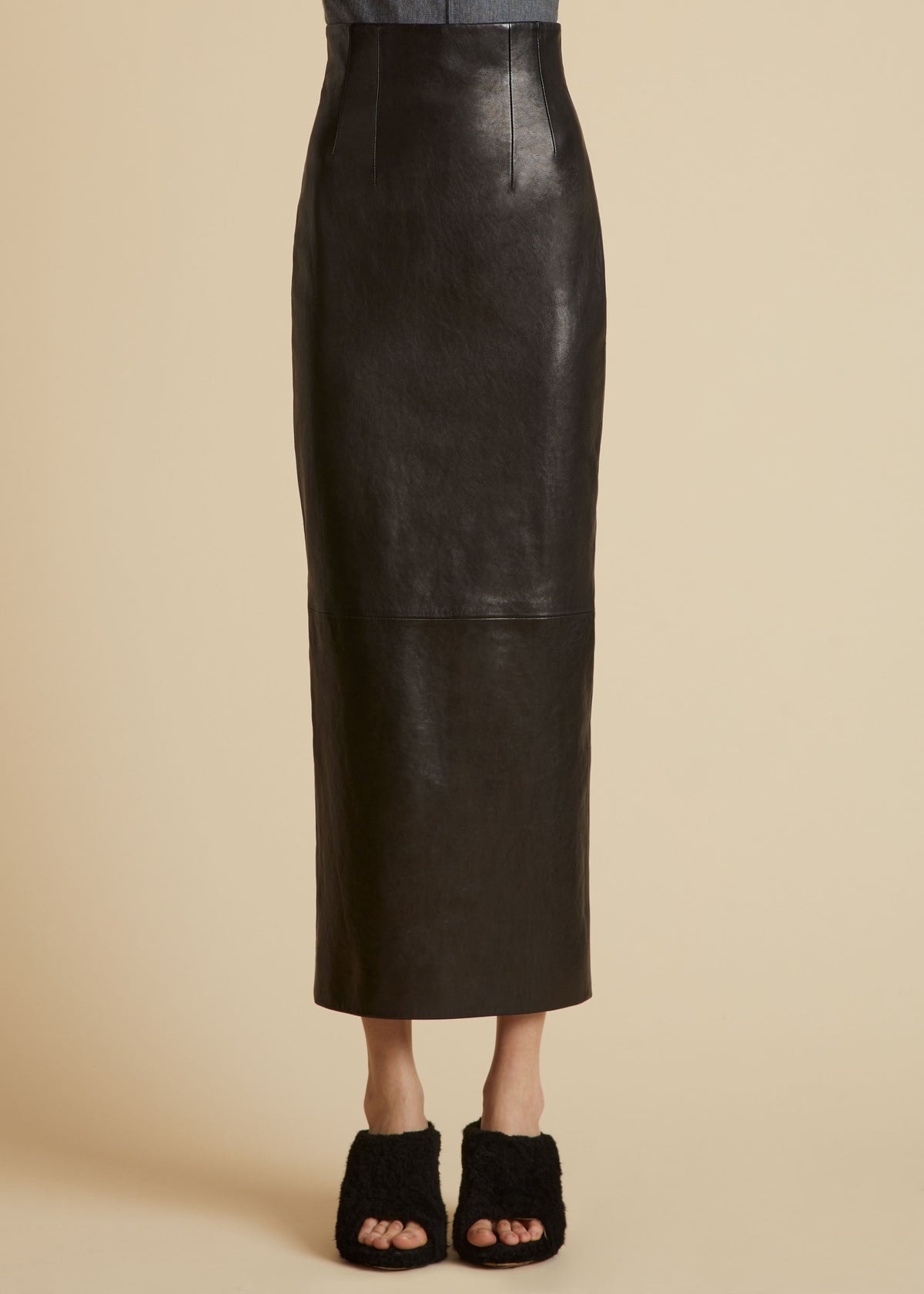 スカート KHAITE FW25 'Loxley' skirt (4108729 979) Loxley Skirt in Black Leather – KHAITE