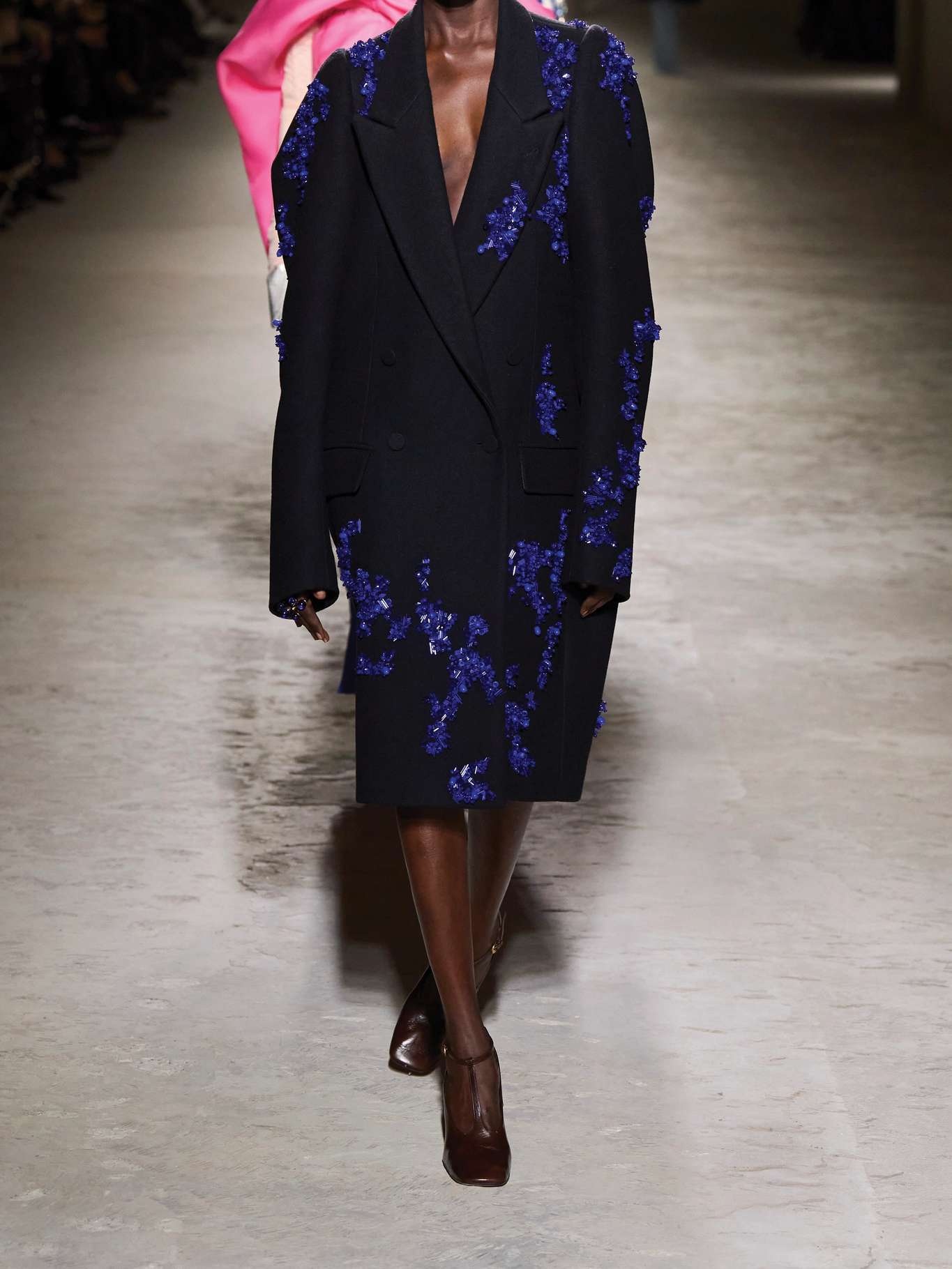 Double-breasted bead-embellished wool-blend twill coat - 5