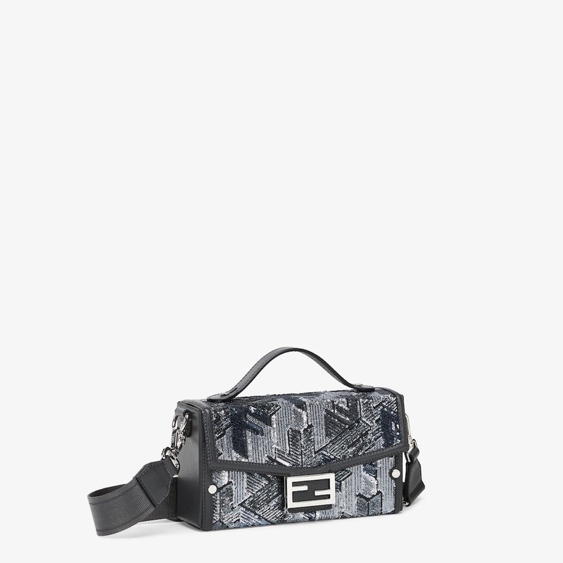 FENDI Soft Trunk Baguette outlook