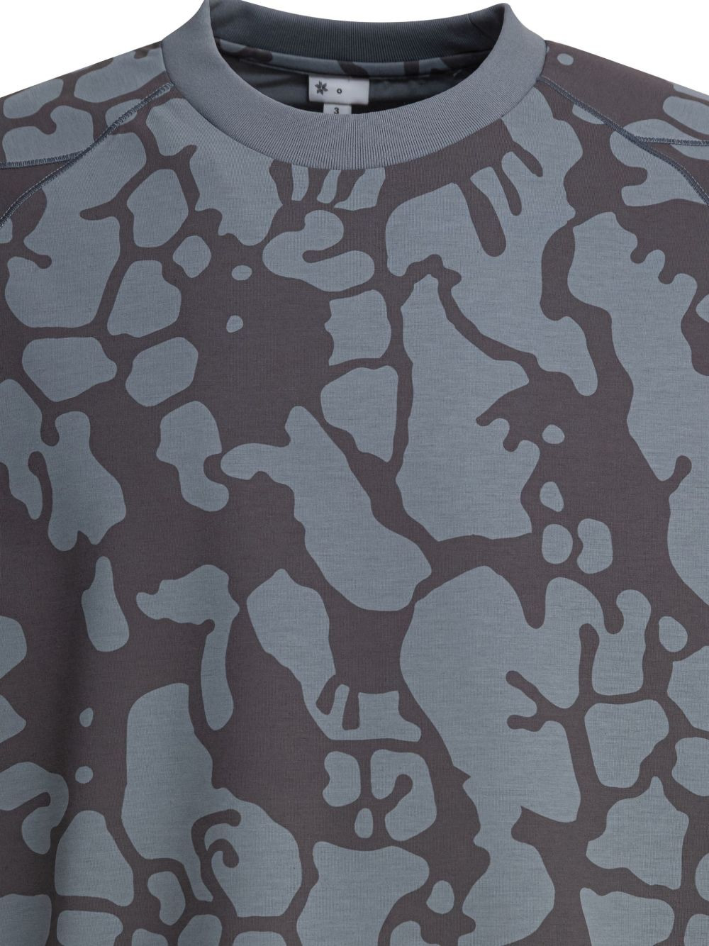 abstract-print raglan-sleeve T-shirt - 3