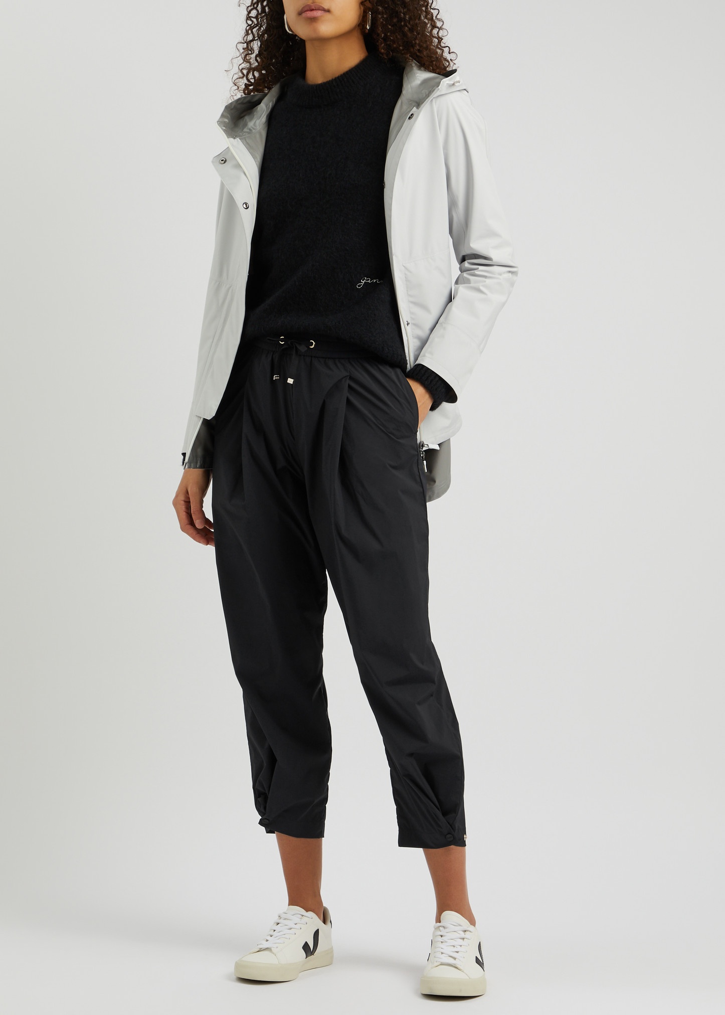 Cropped tapered nylon trousers - 4