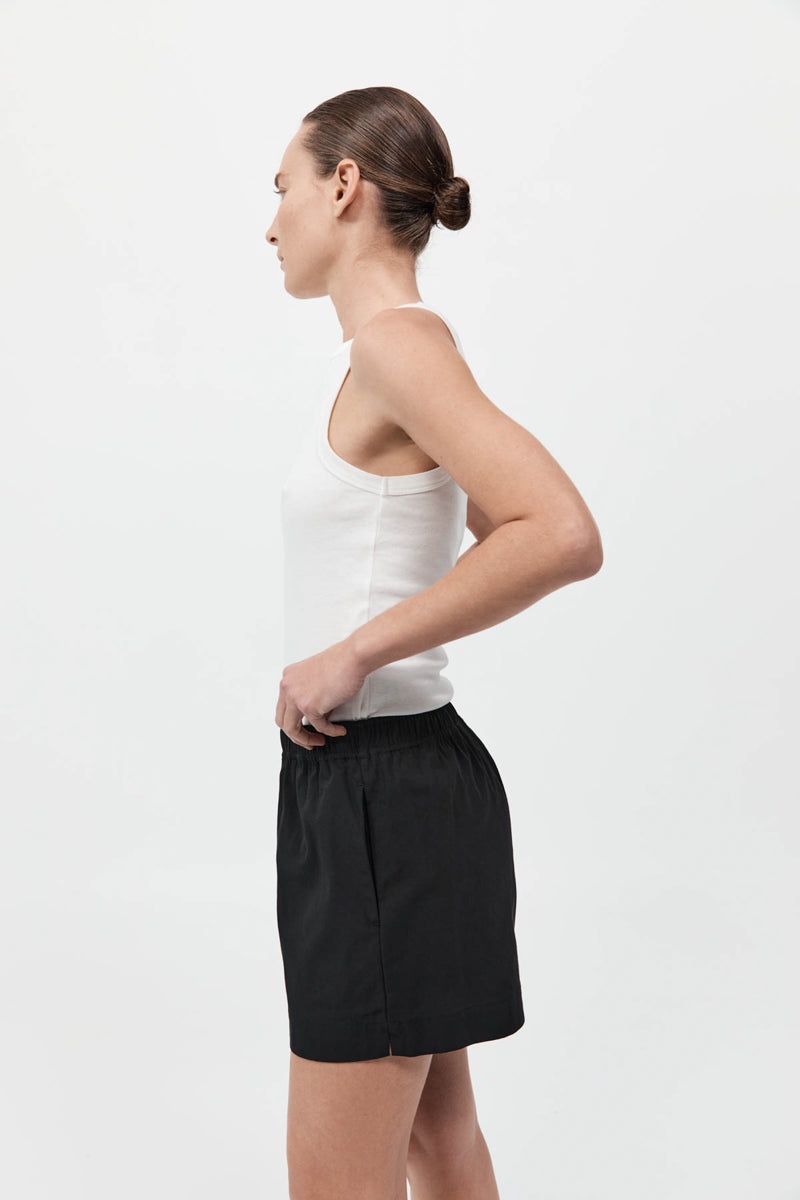 Relaxed Short - Black - 5