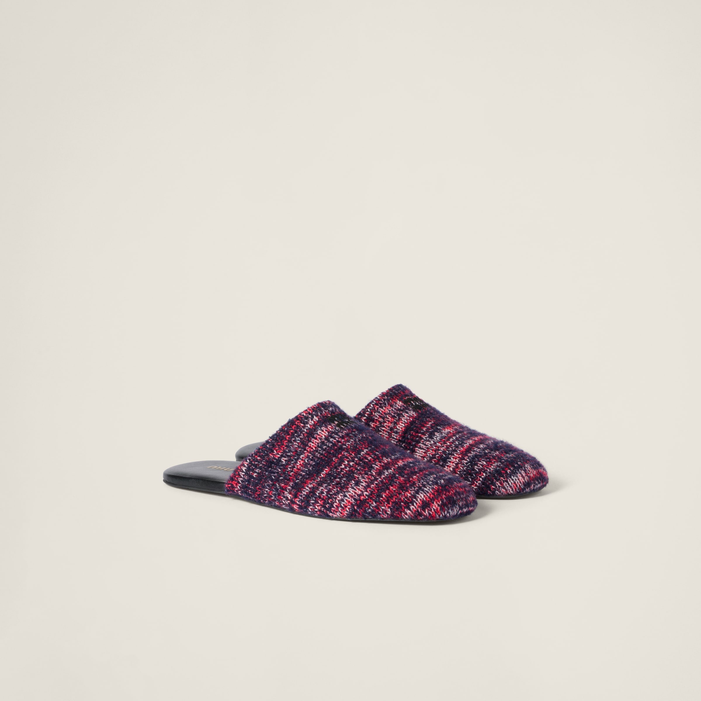 Wool slippers - 1