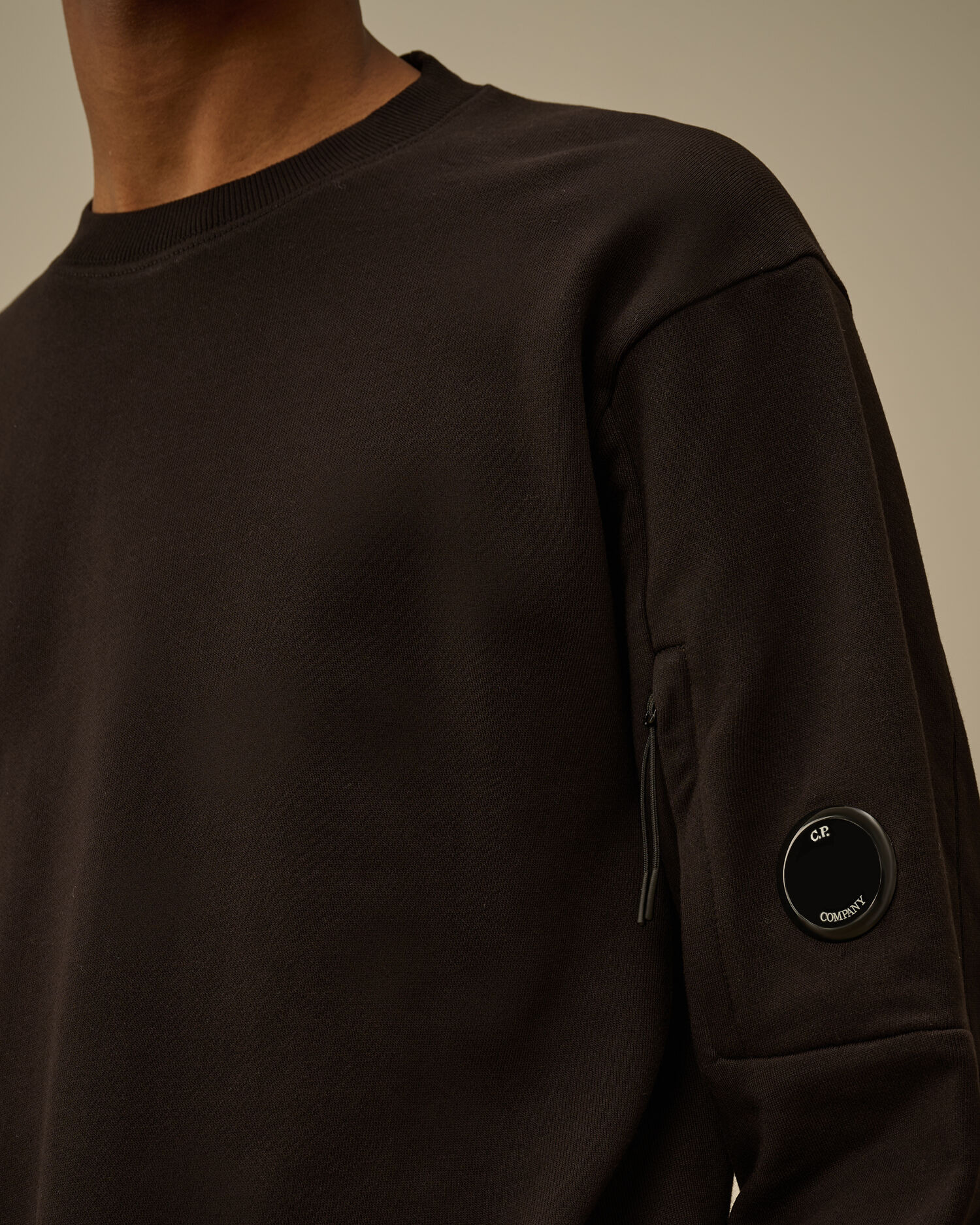 Diagonal Raised Fleece Crewneck Lens Sweatshirt - 4