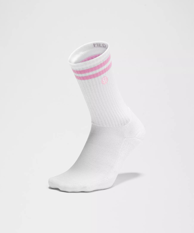 Unisex Daily Essential Crew Socks *Stripe 3