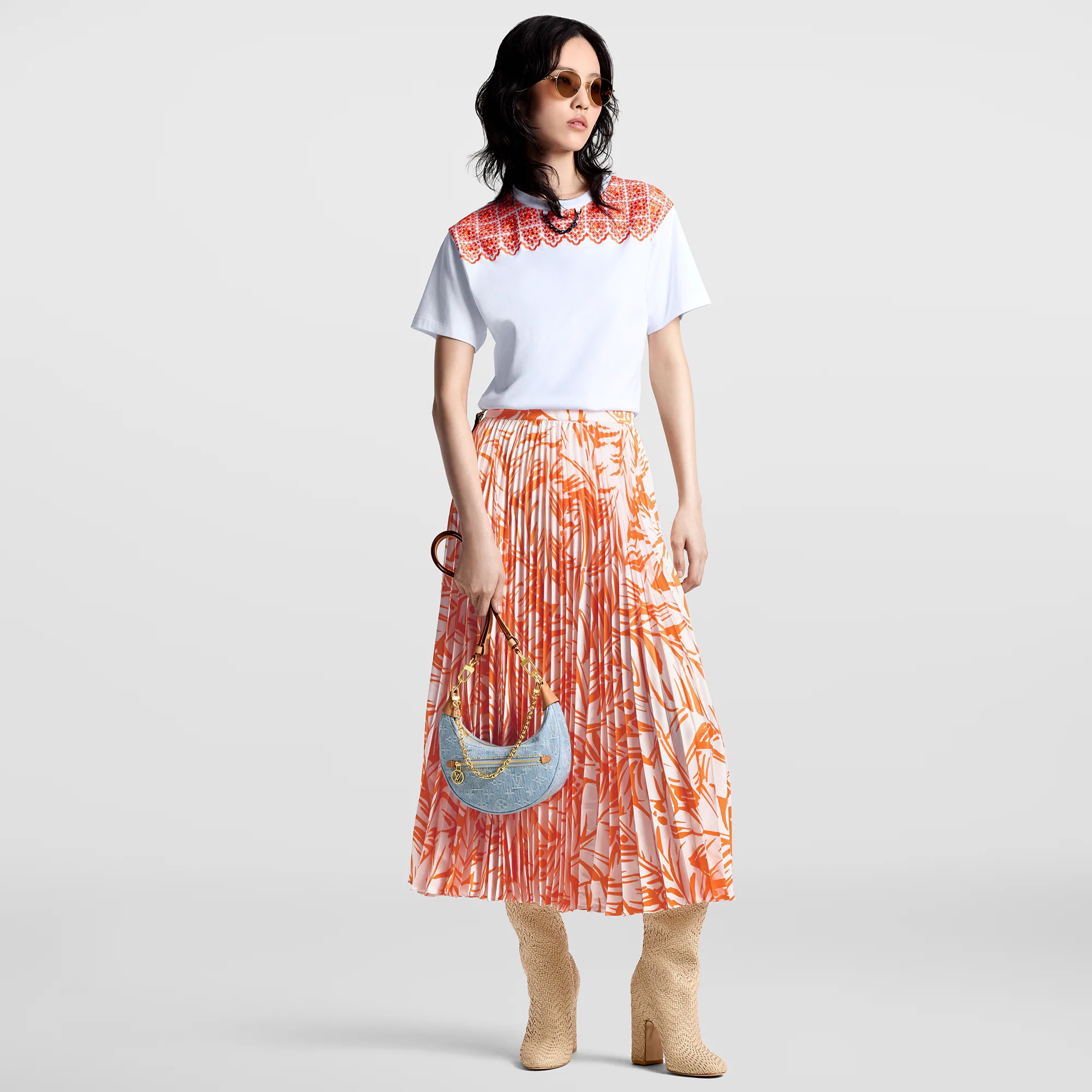 Floral Lace Embroidery T-Shirt - 4