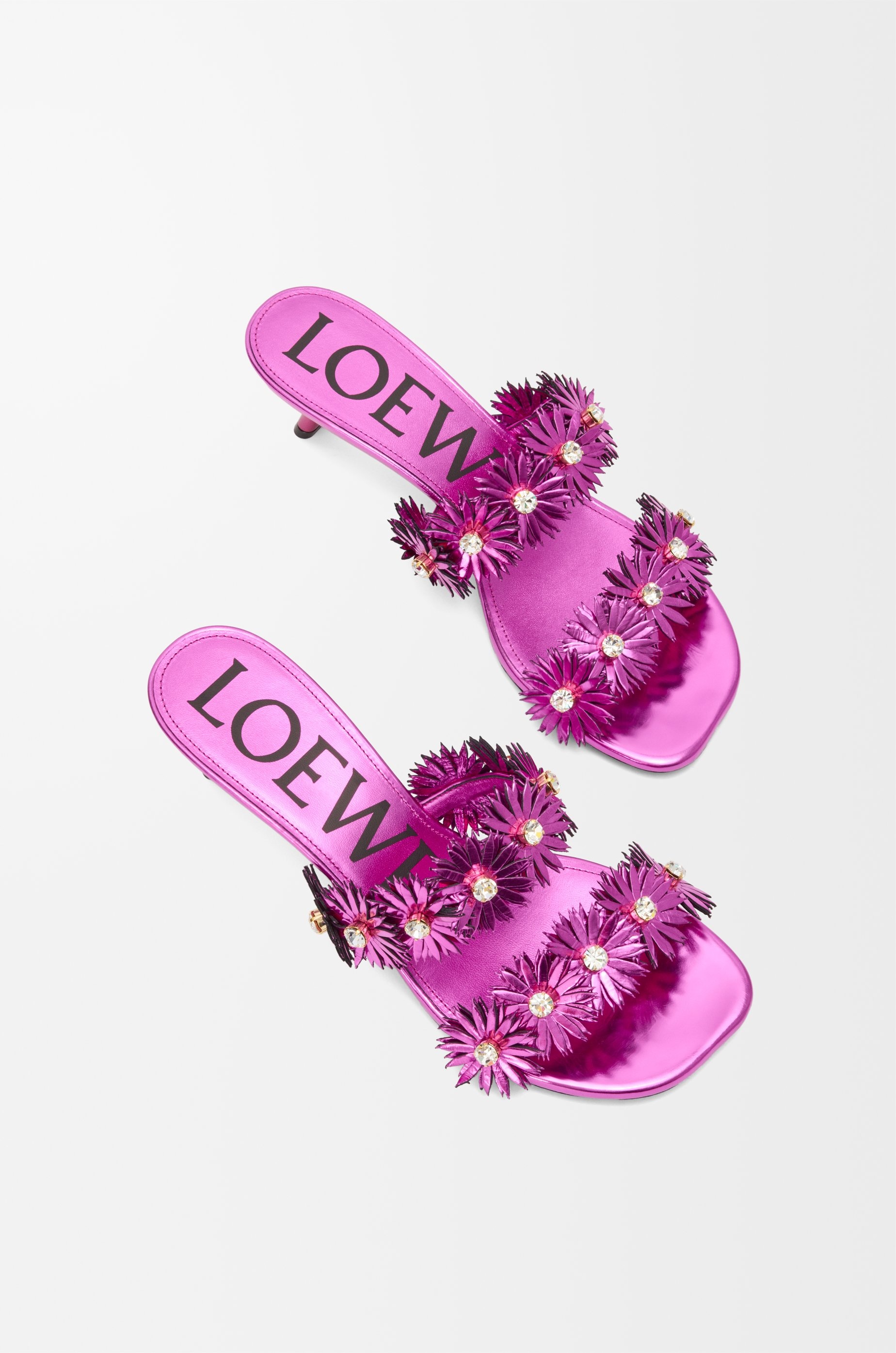 Petal Flower sandal in calfskin and crystals - 4