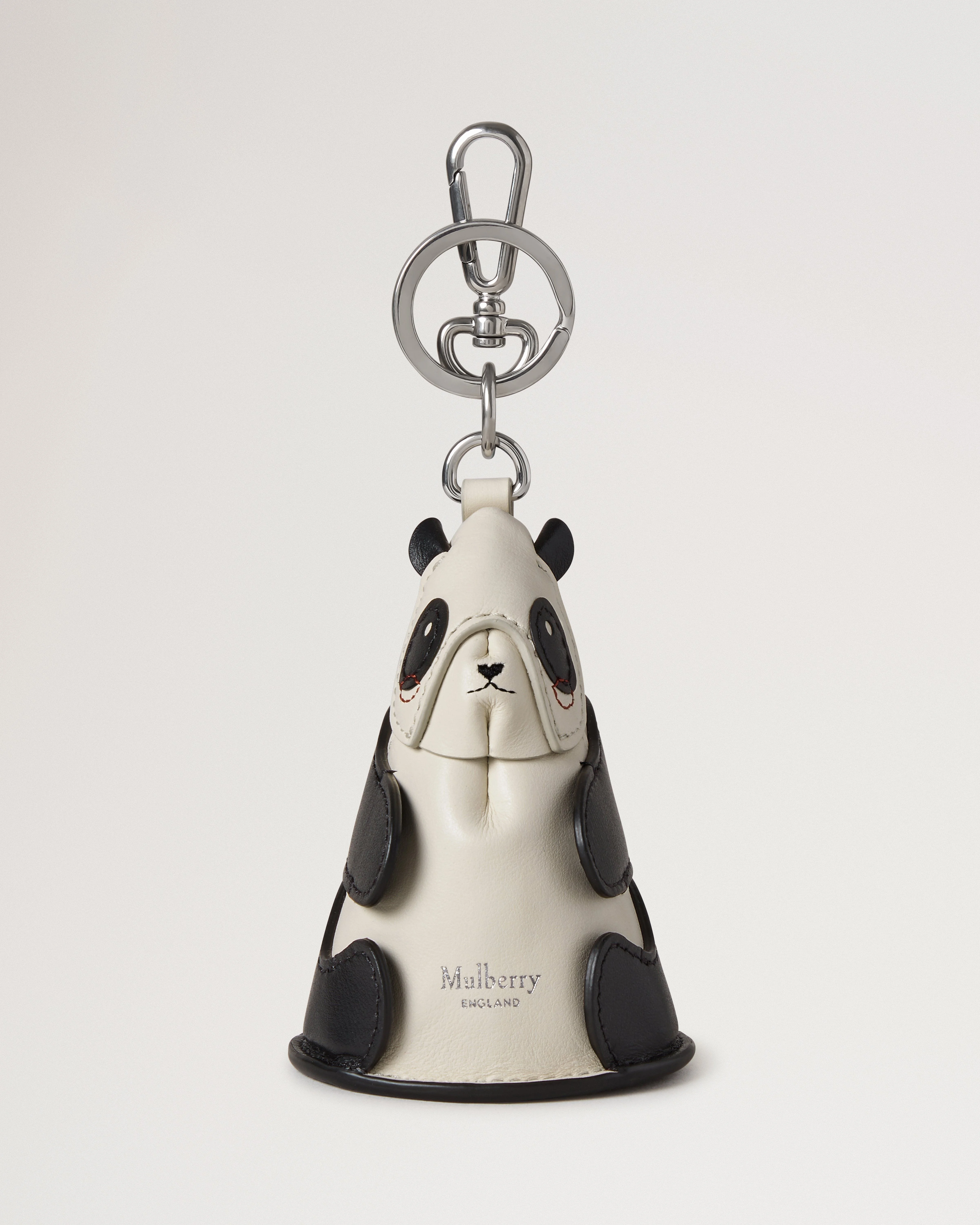 Case Keyring - Panda
Black & Eggshell Small Classic Grain - 1