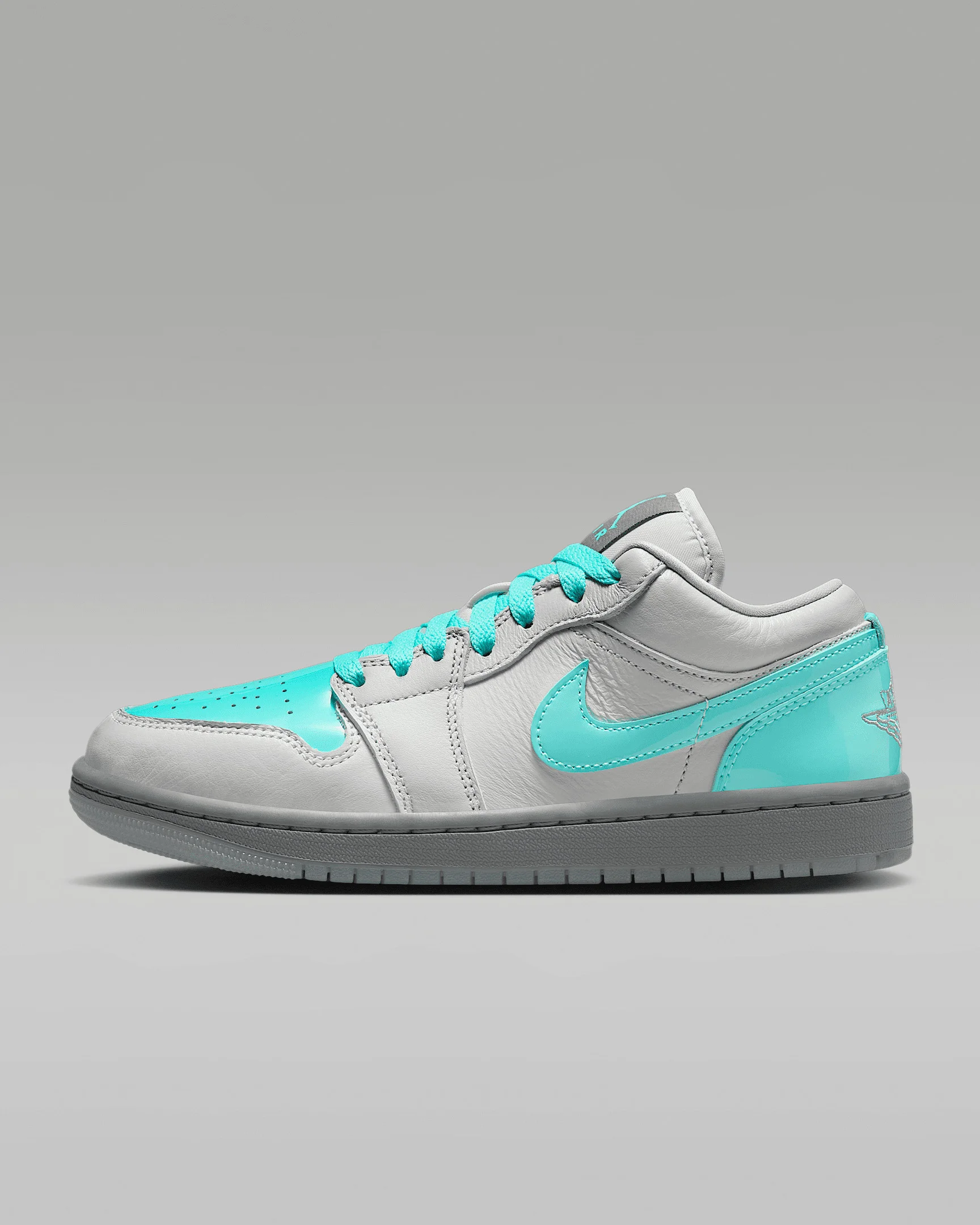 Air Jordan 1 Low SE Women's Shoes - 1