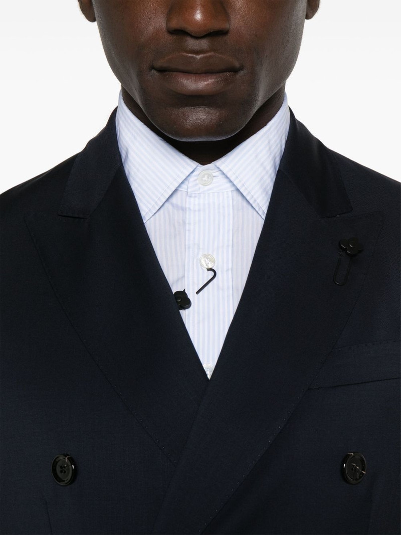 virgin wool suit 4