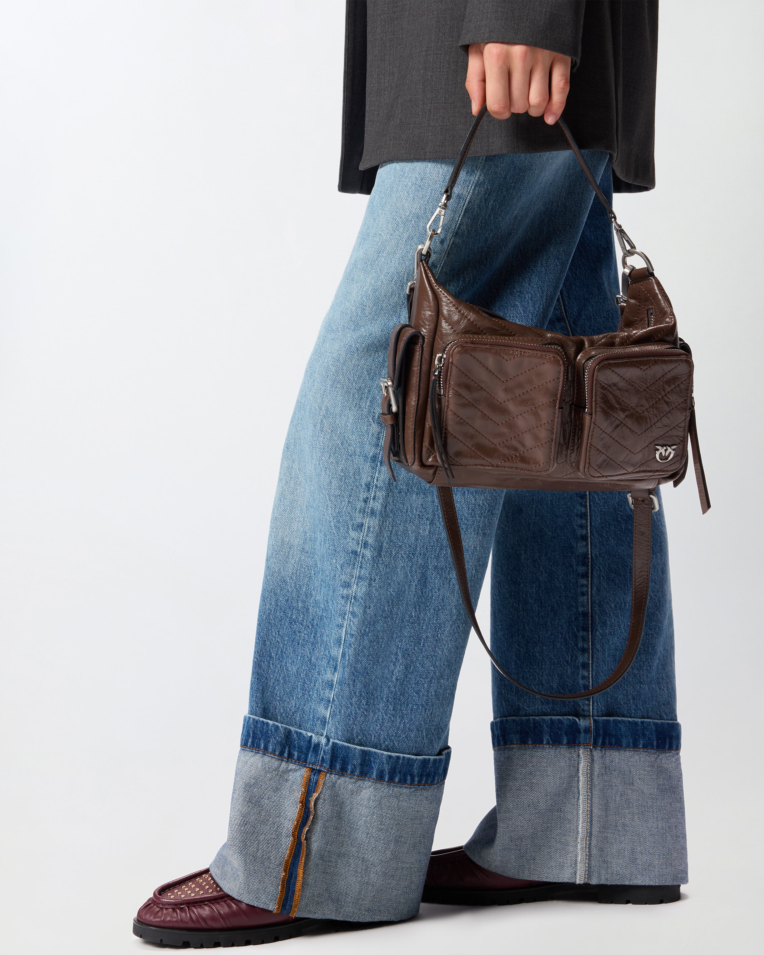 MEDIUM LEATHER CARGO BAG WITH POCKETS - 6