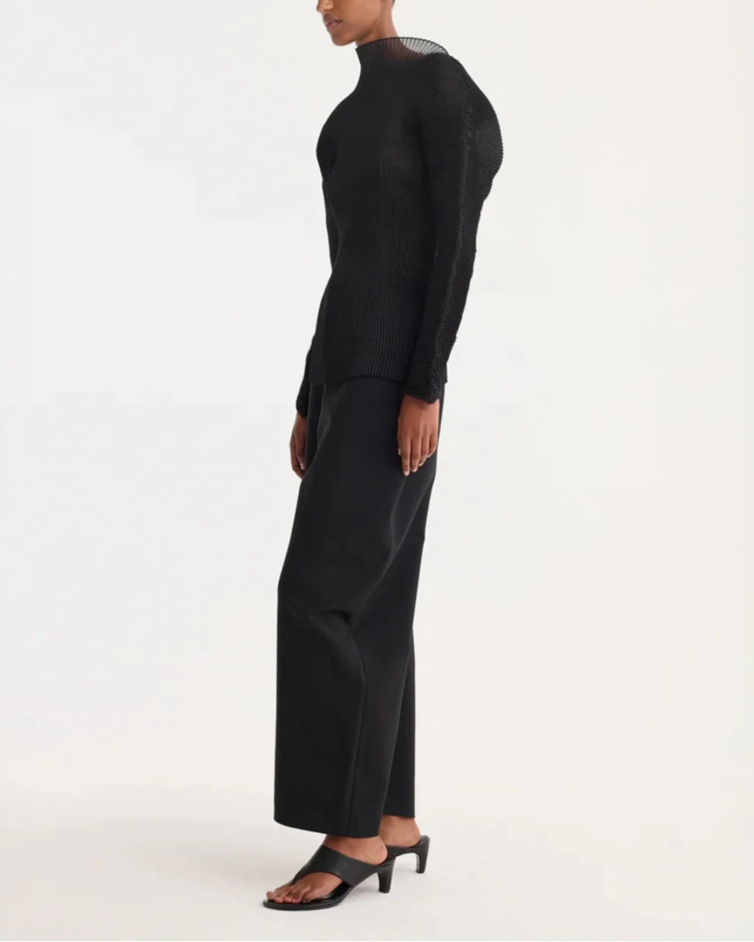 SCULPTURAL PLISSE TOP - 3