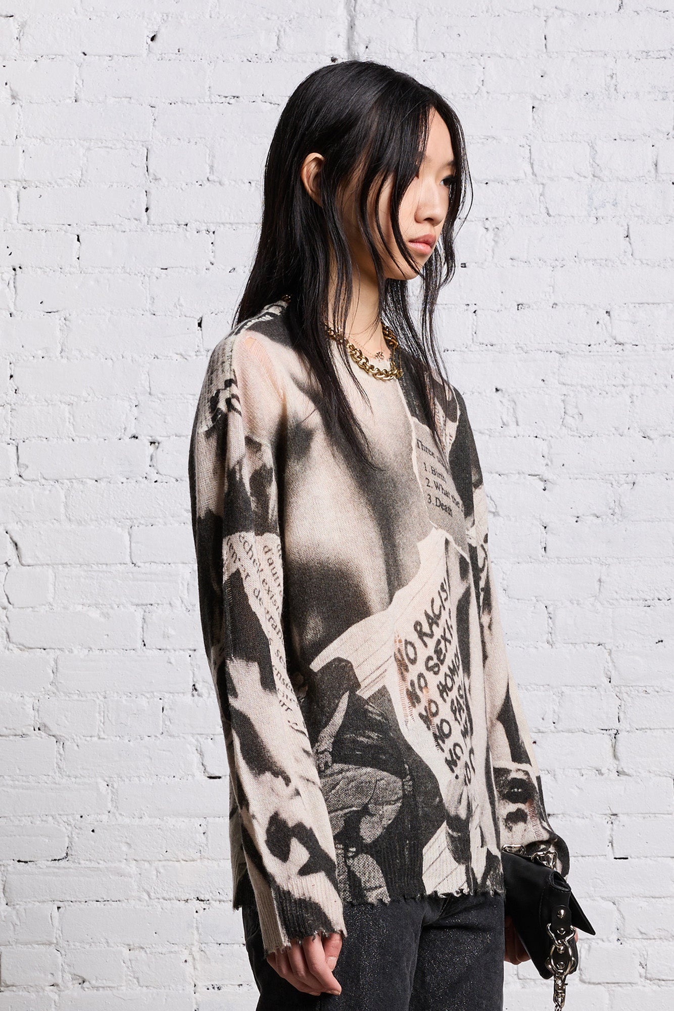 PRINTED BOYFRIEND SWEATER - NEWSPAPER - 5