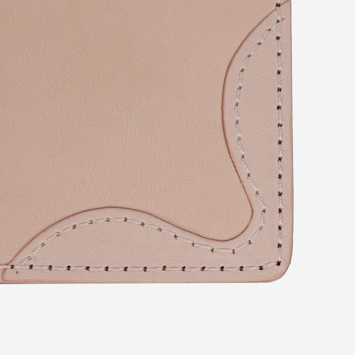 OGLH-KM-BFOLD-NAT OGL Kingsman Classic Bi-Fold Wallet with Arc Accent - Natural - 5
