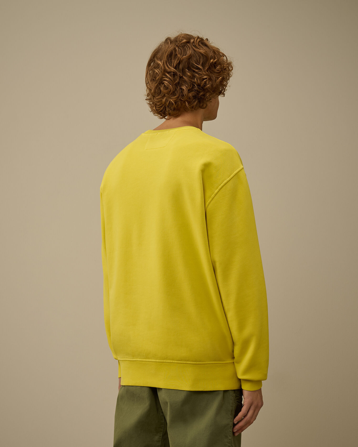 Brushed and Emerized Diagonal Fleece Crewneck Lens Sweatshirt - 4