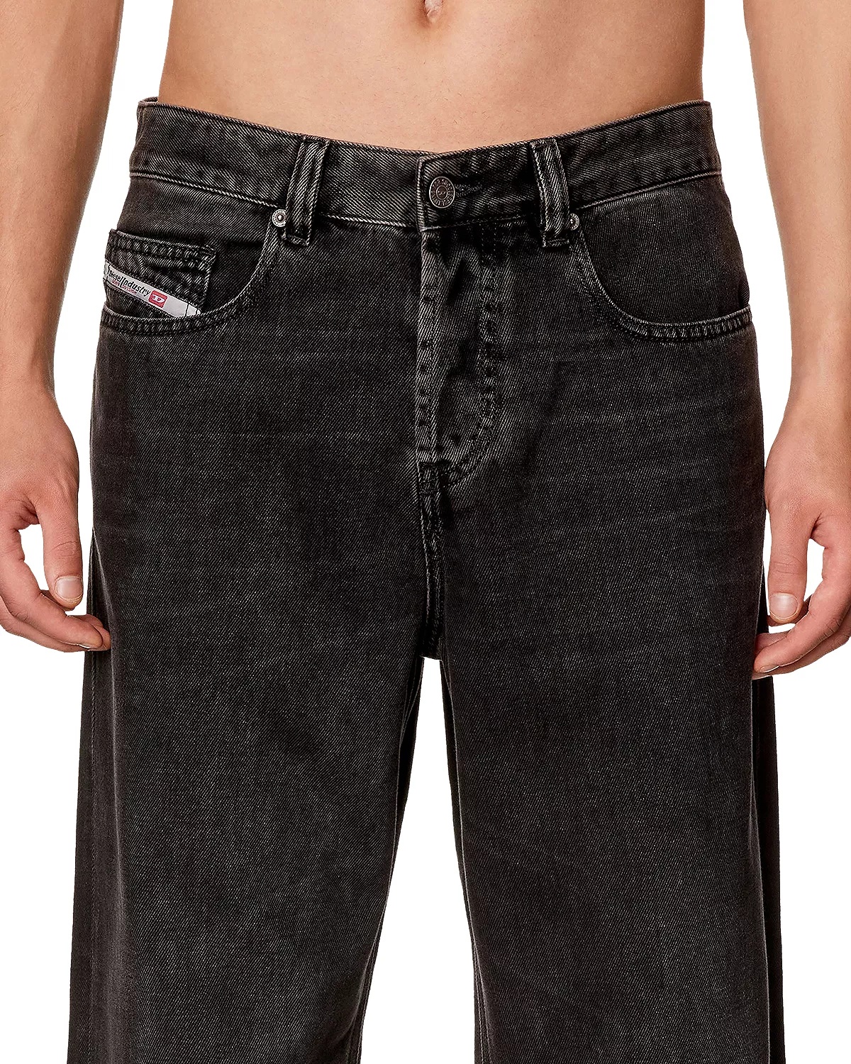 2001 D-Macro Straight Fit Jeans in Black Denim - 4