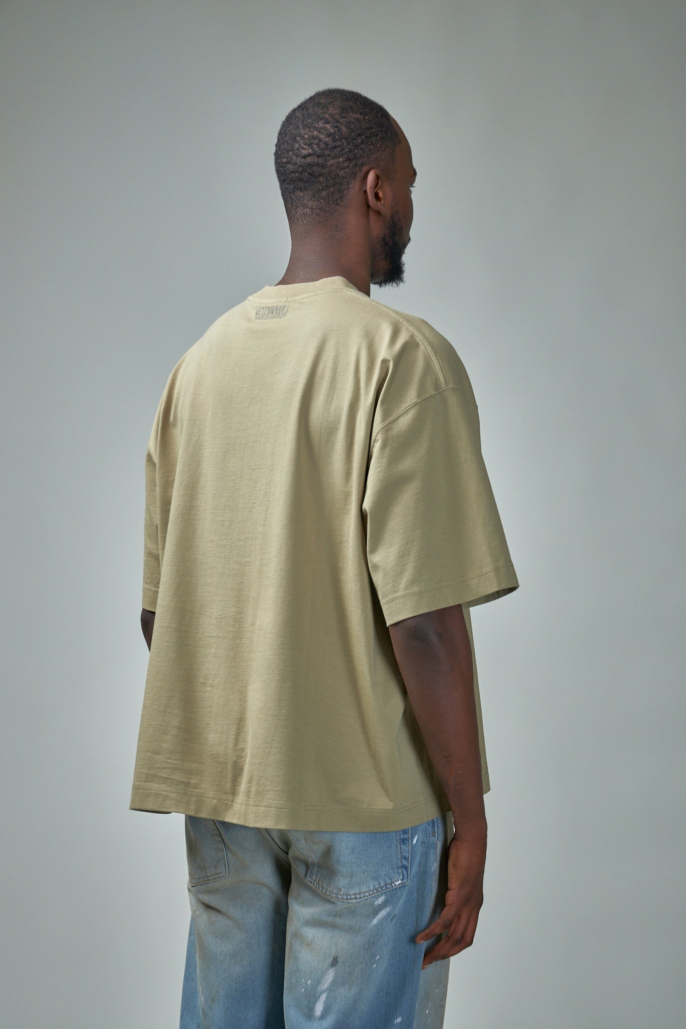 Oval Logo Cropped Boxy T-Shirt - 3