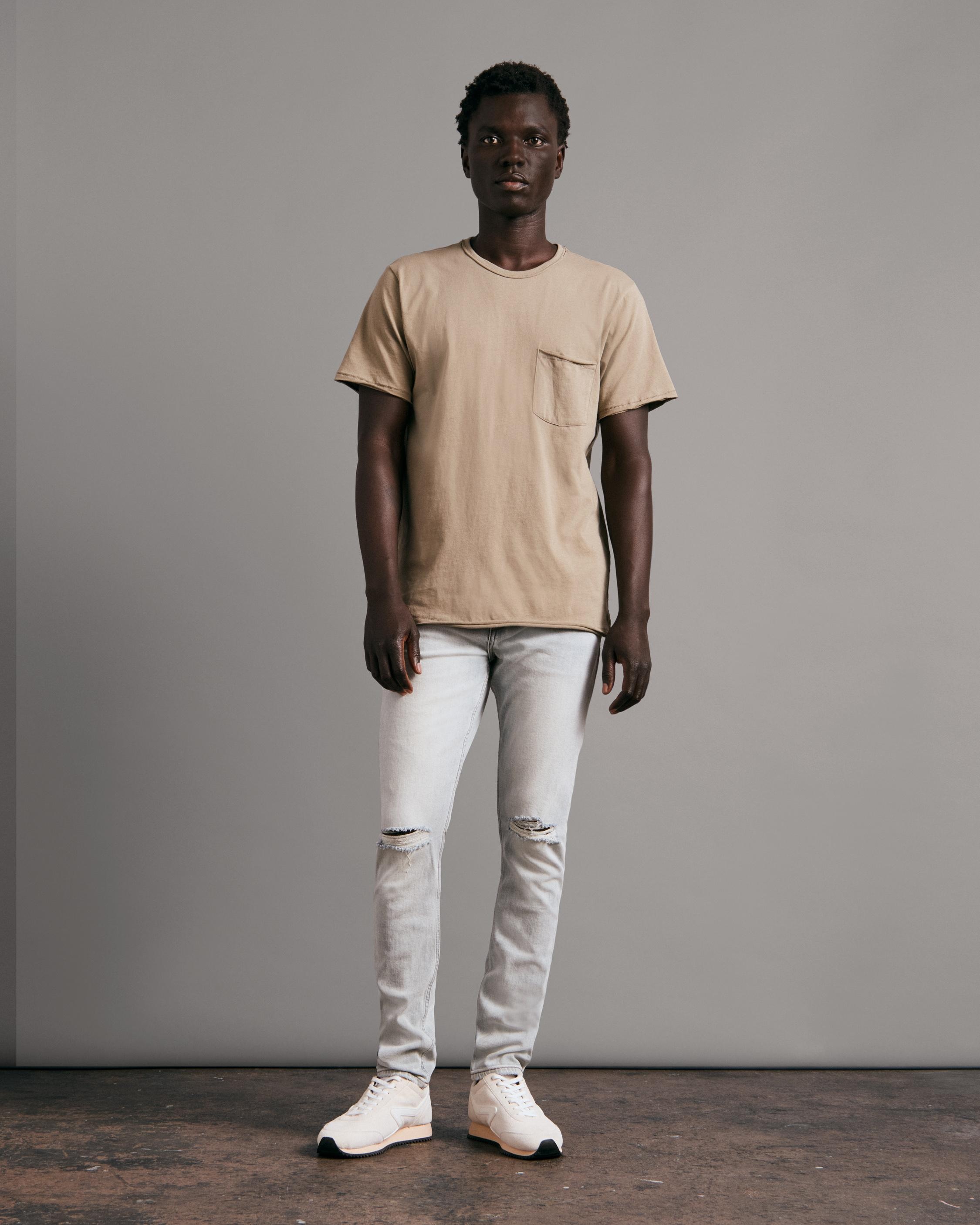 Fit 1 - Julius
Skinny Fit Light Indigo Aero Stretch Jean - 2